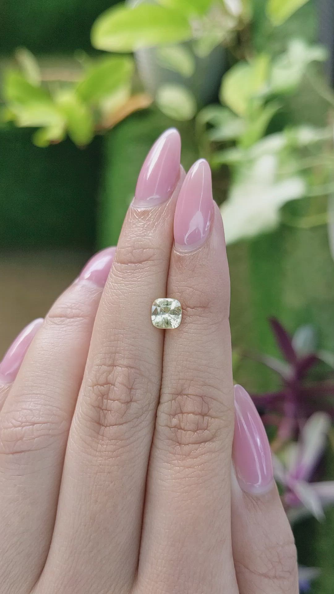 1.02 Ct. Yellow Sapphire from Ceylon (Sri Lanka) Size Video