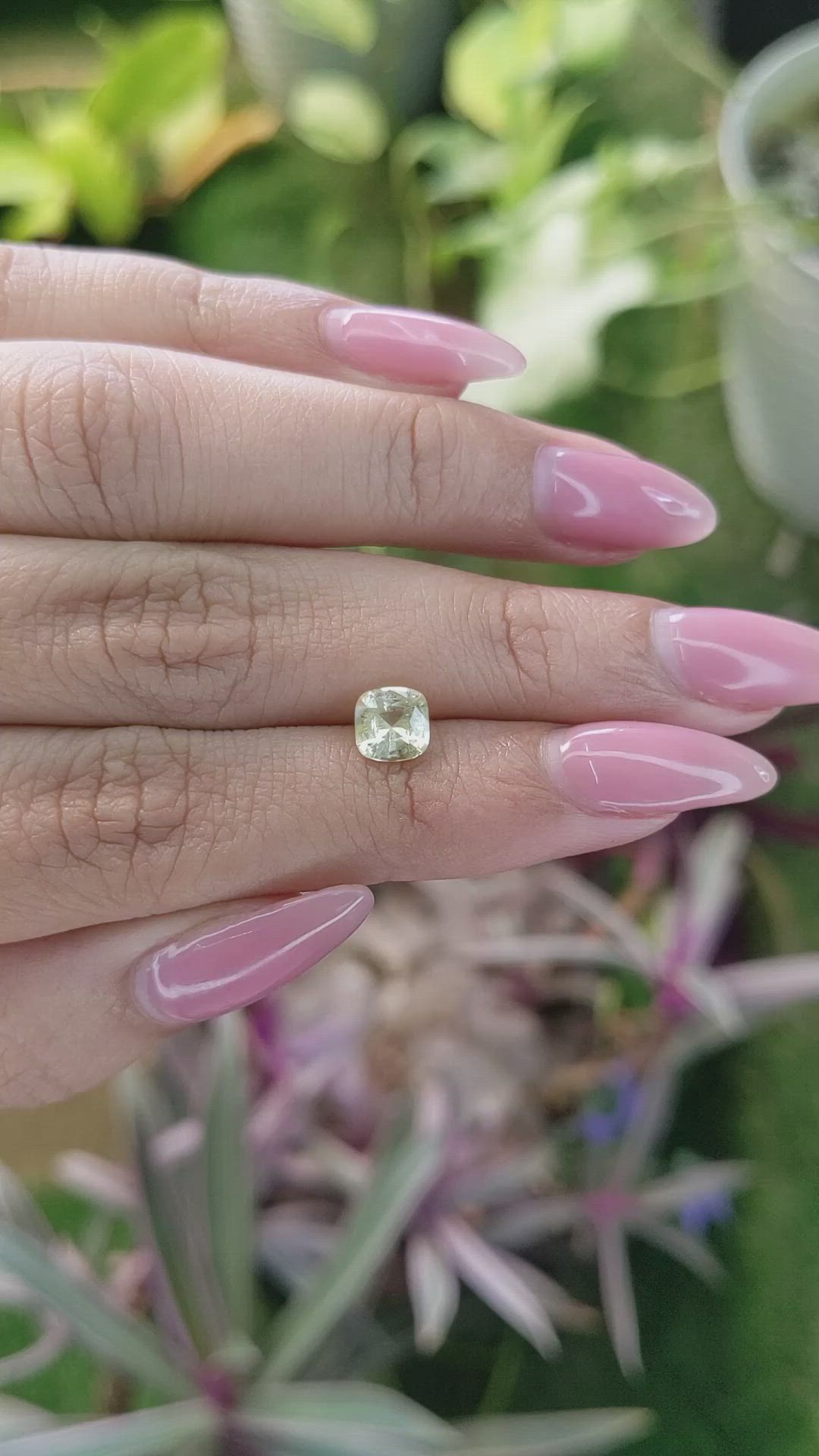 1.02 Ct. Yellow Sapphire from Ceylon (Sri Lanka) Size Video