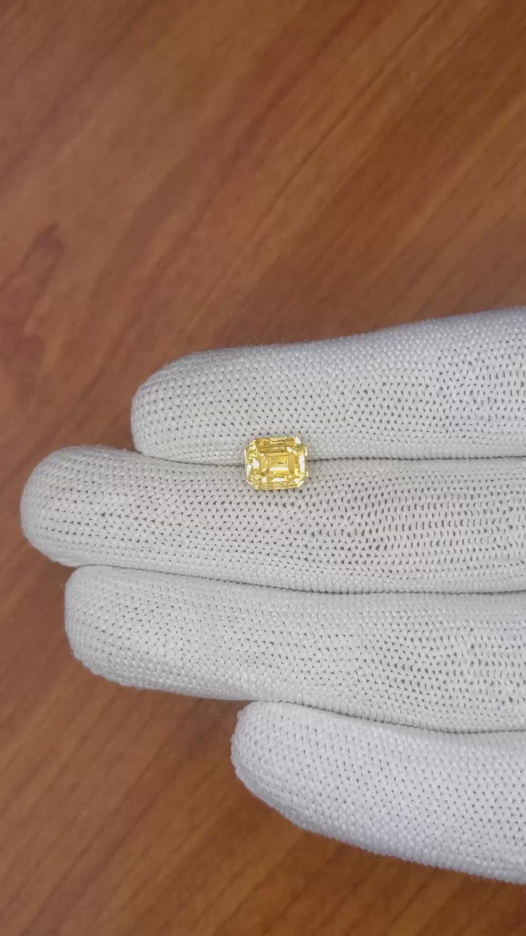 4.11 Ct. Yellow Sapphire from Ceylon (Sri Lanka) Size Video
