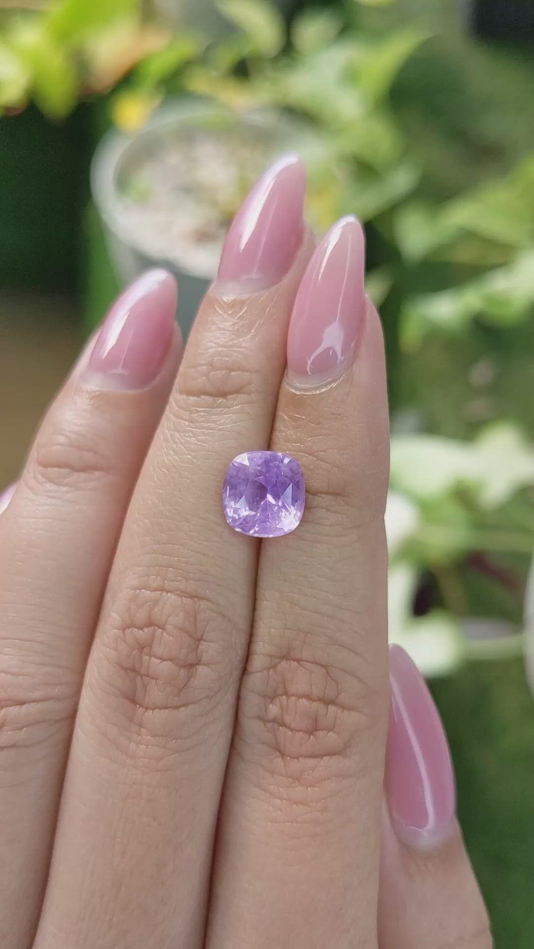 3.51 Ct. Pinkish Purple Sapphire from Ceylon (Sri Lanka) Size Video