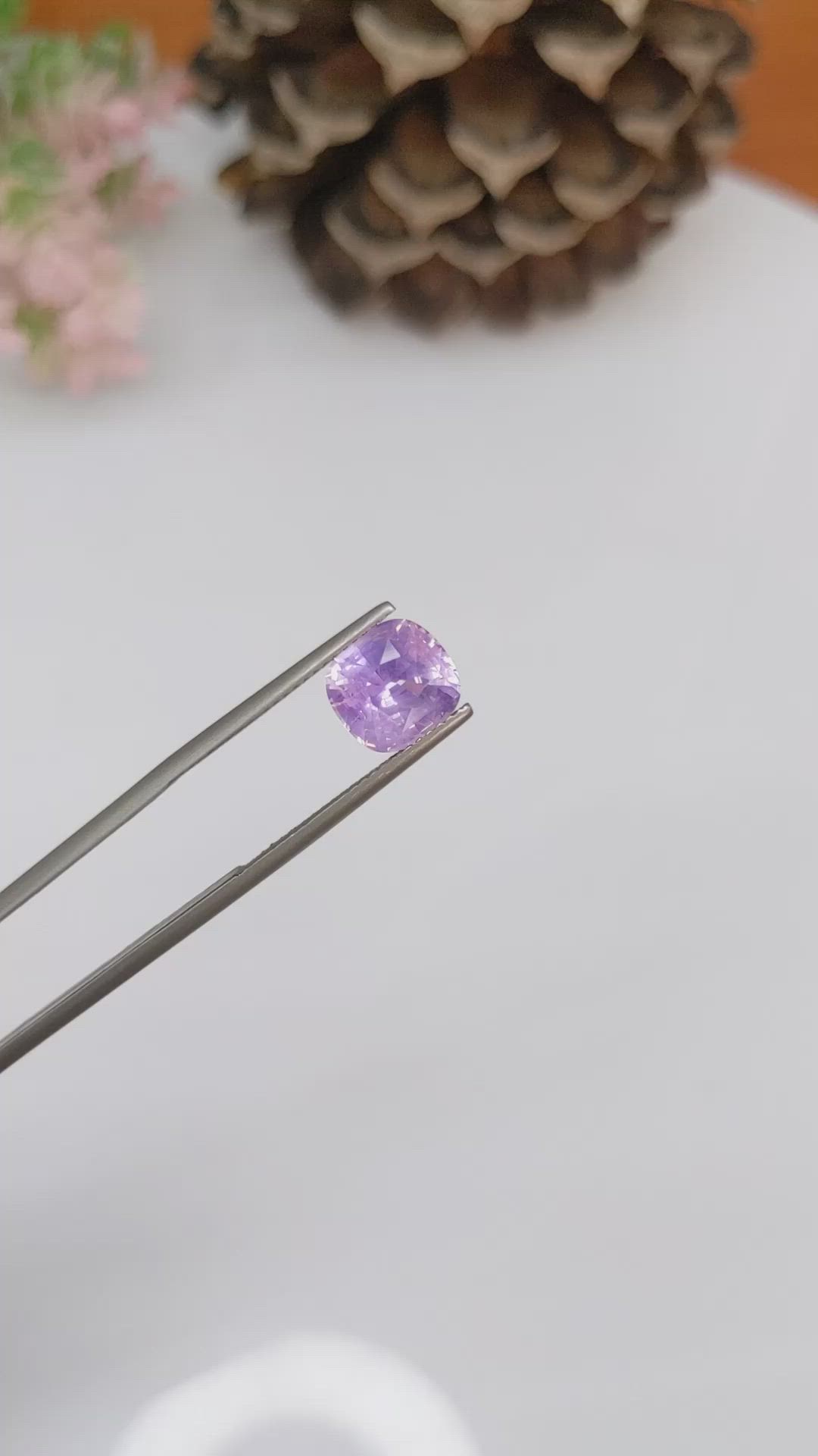 3.51 Ct. Pinkish Purple Sapphire from Ceylon (Sri Lanka) Size Video