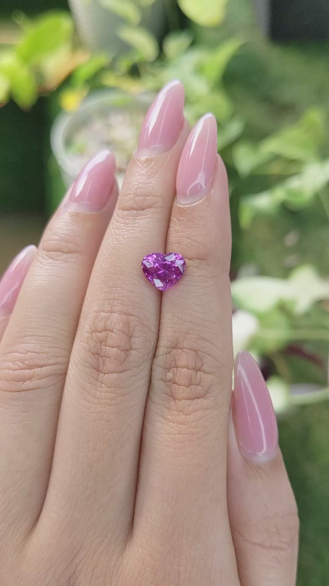 2.68 Ct. Pinkish Purple Sapphire from Ceylon (Sri Lanka) Size Video