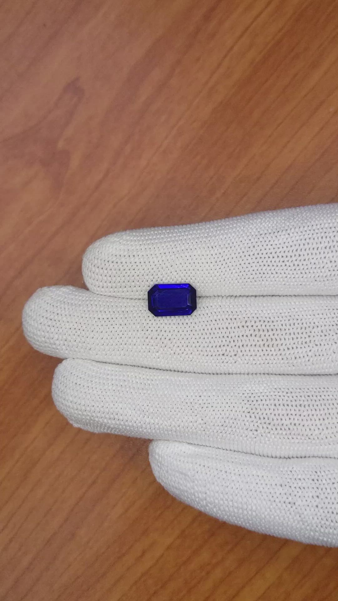 3.51 Ct. Blue Sapphire from Ceylon (Sri Lanka) Size Video