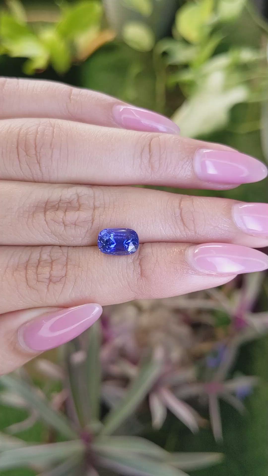 3.39 Ct. Blue Sapphire from Ceylon (Sri Lanka) Size Video