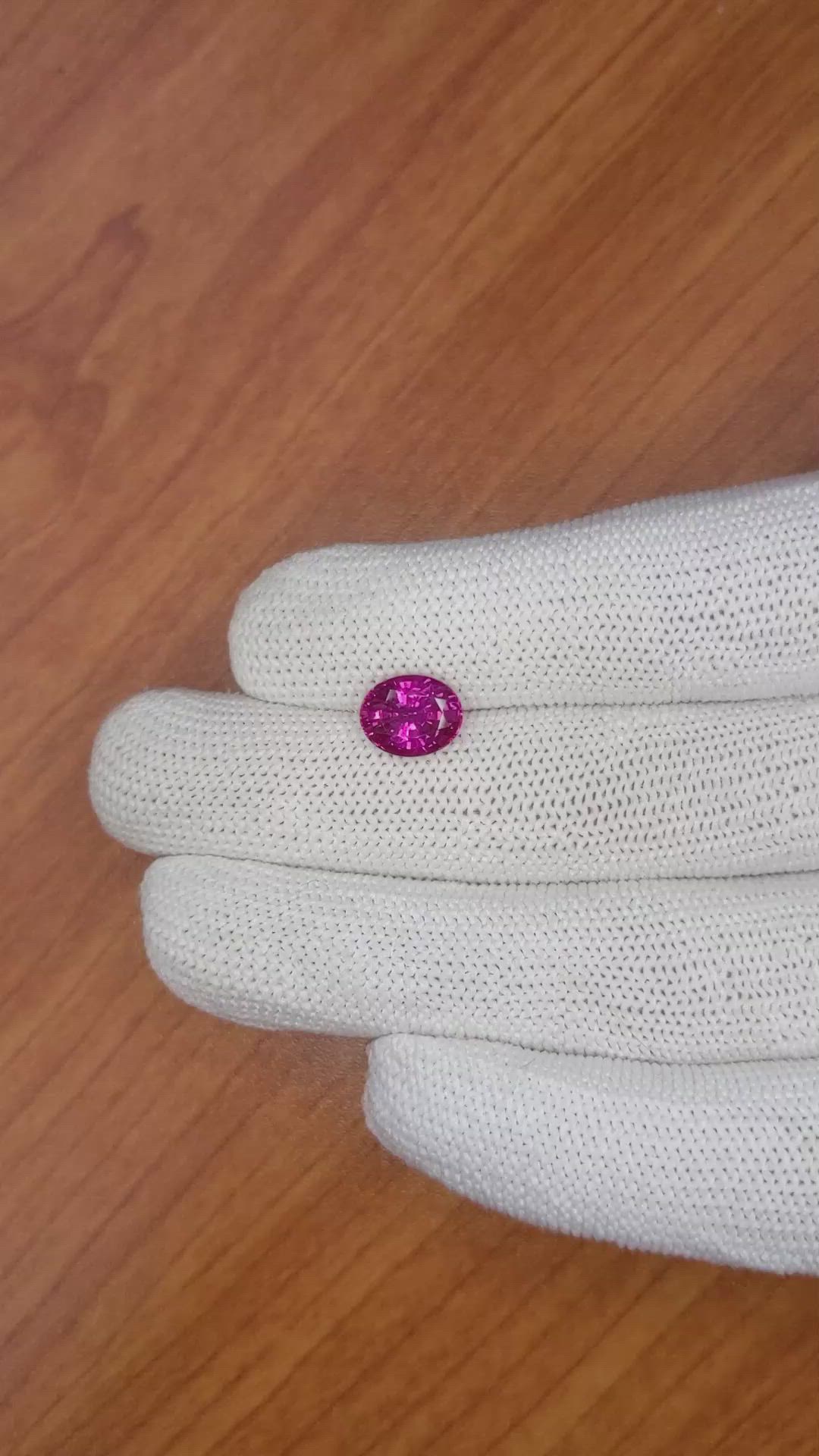 3.17 Ct. Purplish Pink Sapphire from Ceylon (Sri Lanka) Size Video