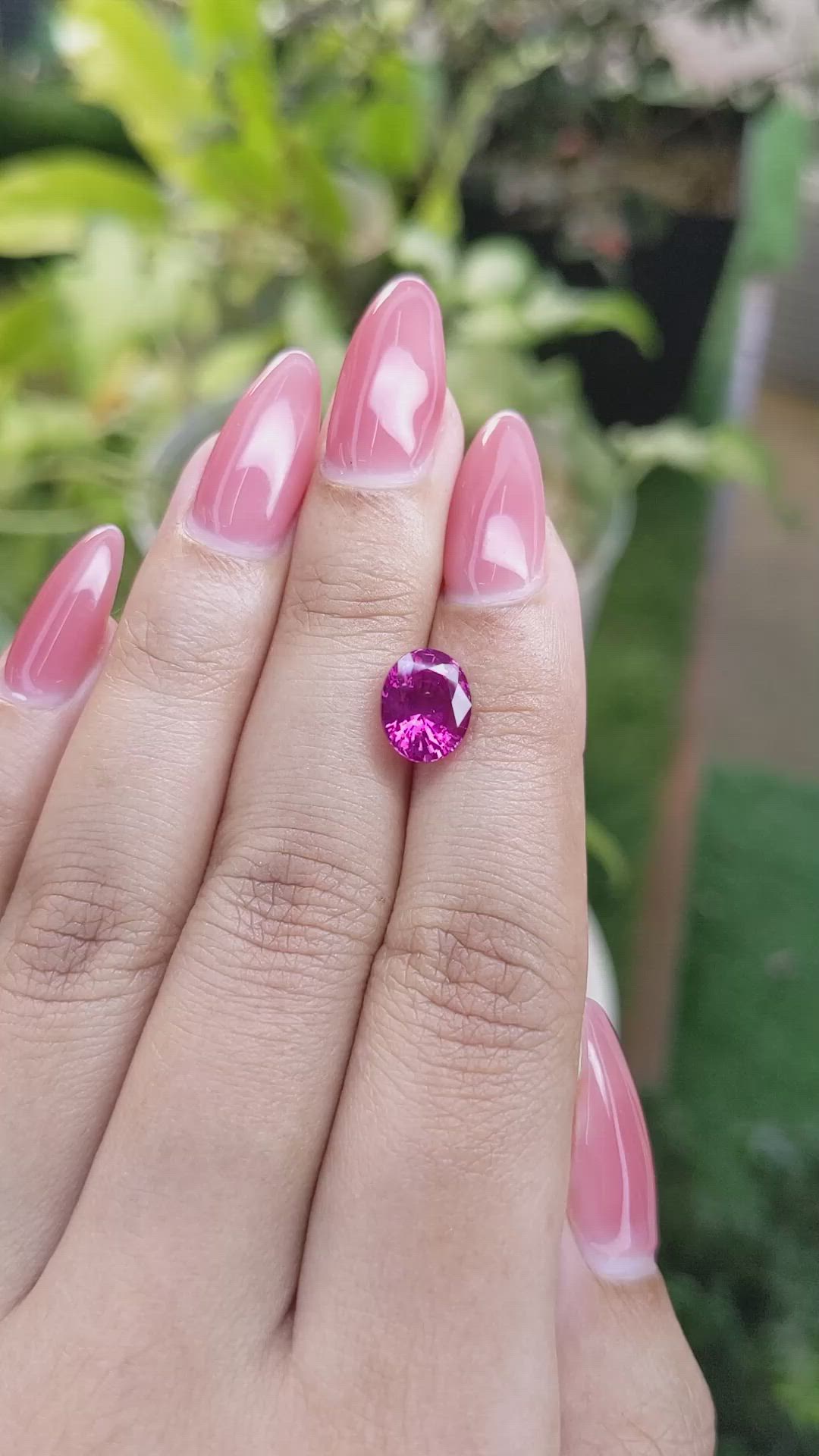 3.17 Ct. Purplish Pink Sapphire from Ceylon (Sri Lanka) Size Video