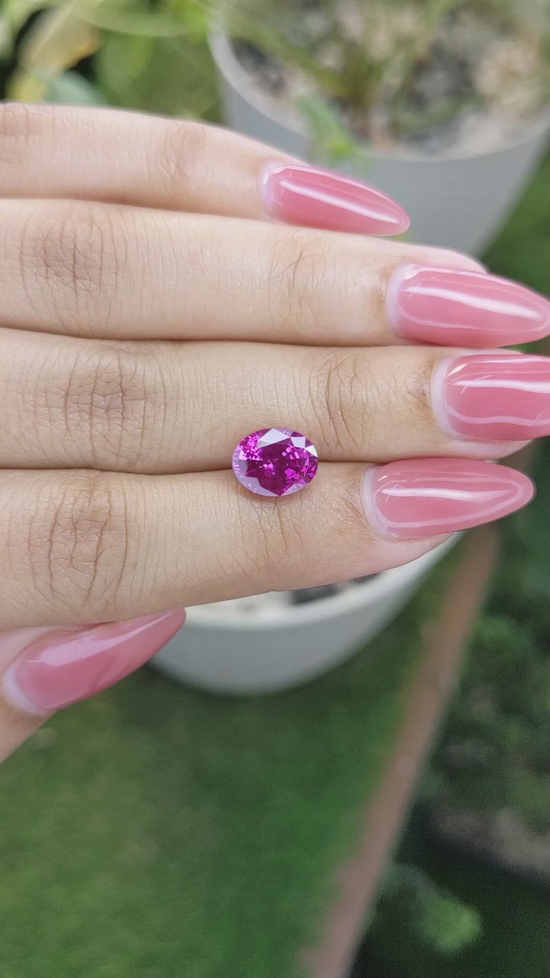 3.17 Ct. Purplish Pink Sapphire from Ceylon (Sri Lanka) Size Video