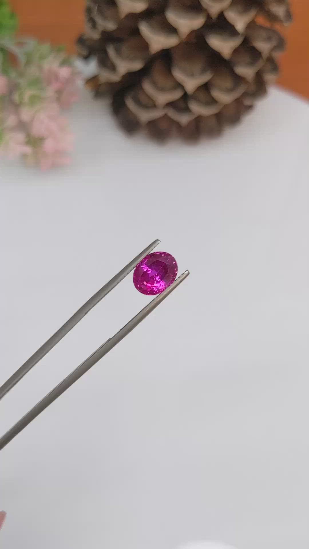 3.17 Ct. Purplish Pink Sapphire from Ceylon (Sri Lanka) Size Video
