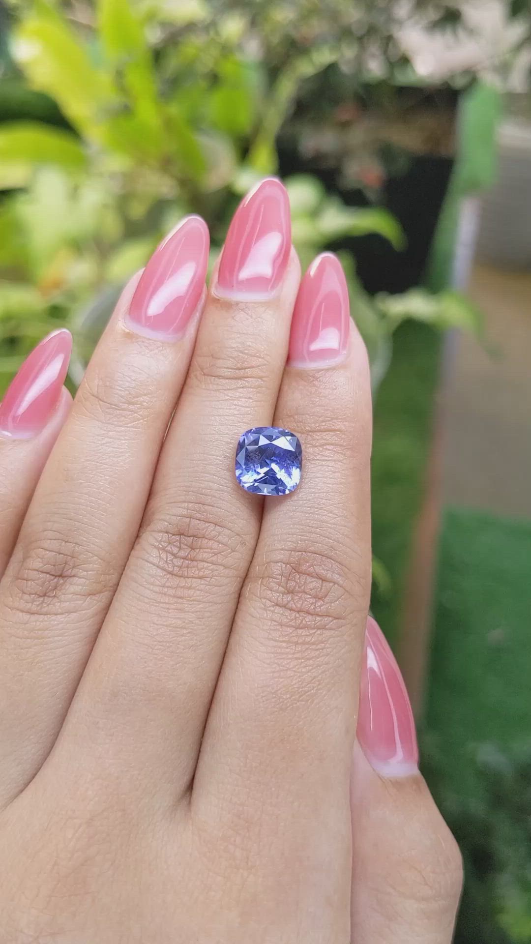4.07 Ct. Blue Sapphire from Ceylon (Sri Lanka) Size Video
