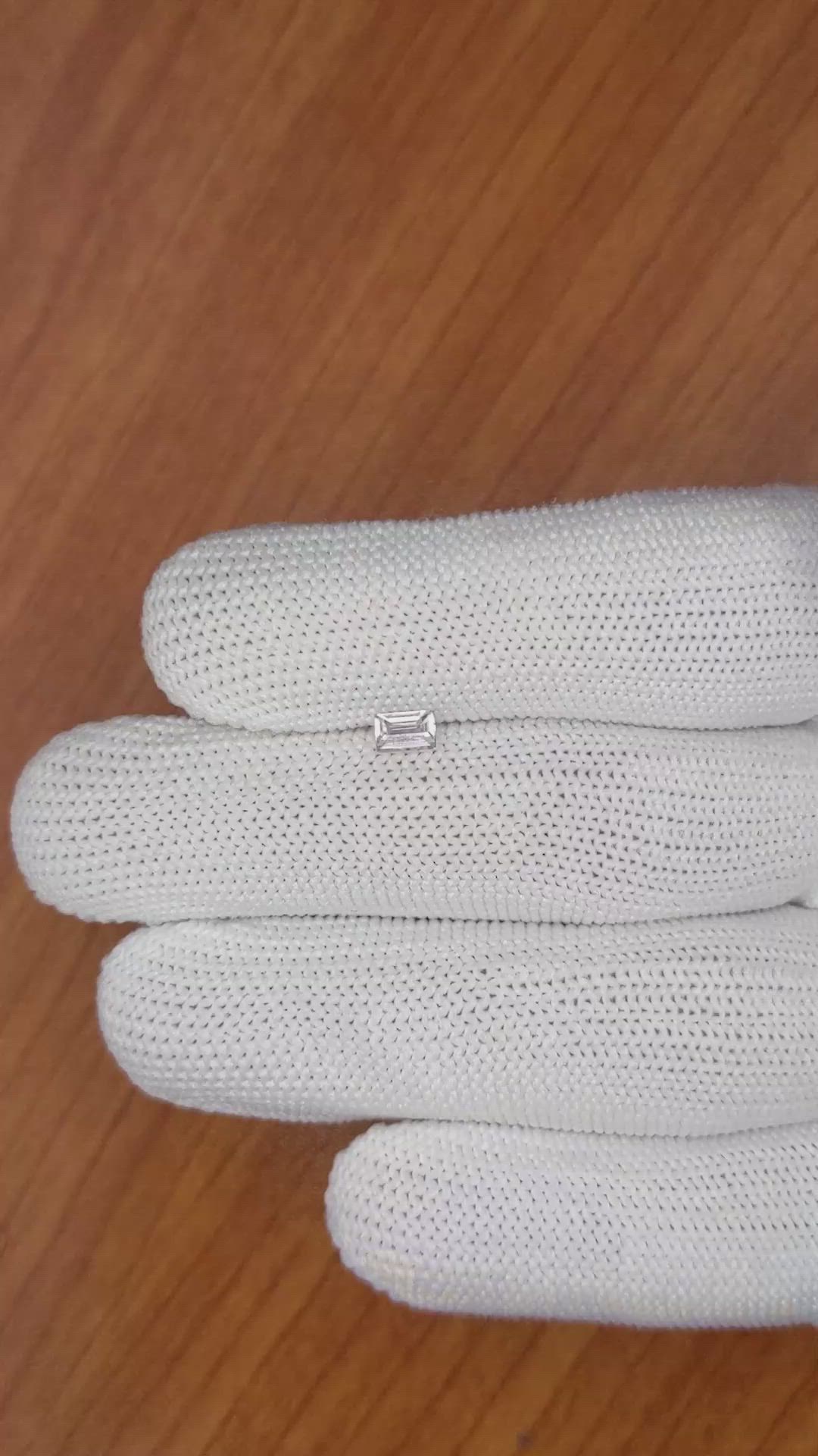 0.39 Ct. Peach Sapphire from Ceylon (Sri Lanka) Size Video