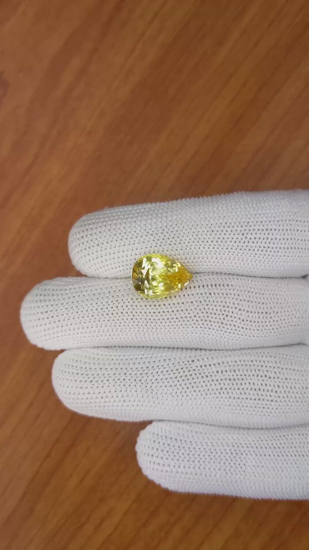 8.48 Ct. Yellow Sapphire from Ceylon (Sri Lanka) Size Video