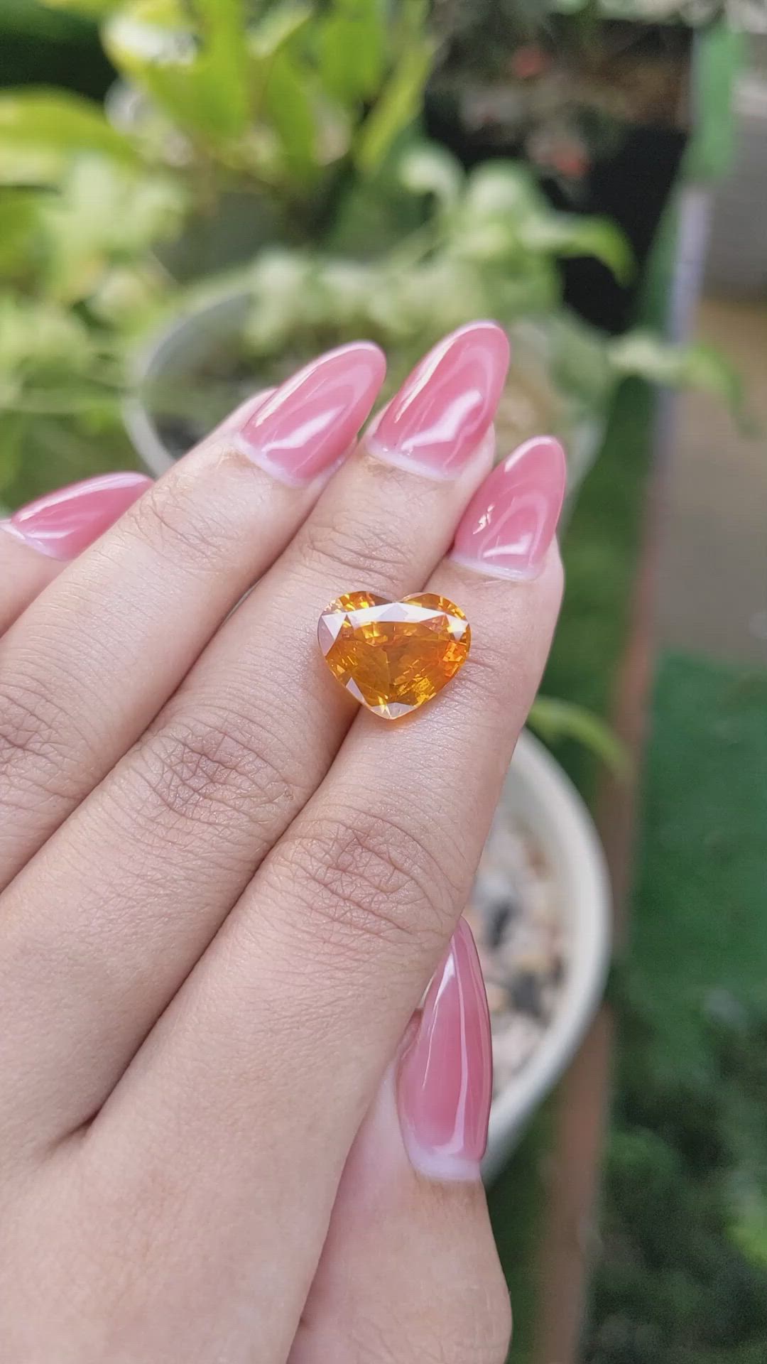 8.47 Ct. Orange Sapphire from Ceylon (Sri Lanka) Size Video