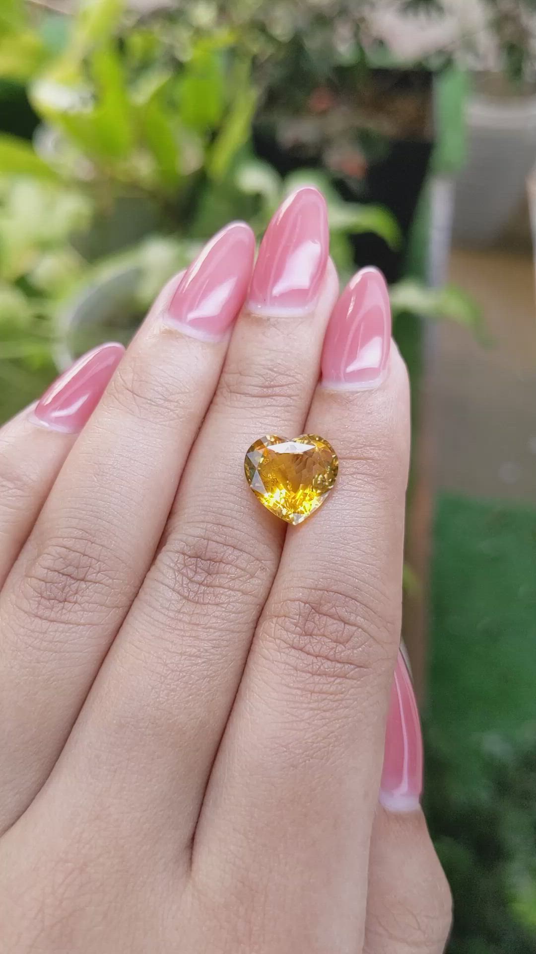5.93 Ct. Orangish Yellow Sapphire from Ceylon (Sri Lanka) Size Video