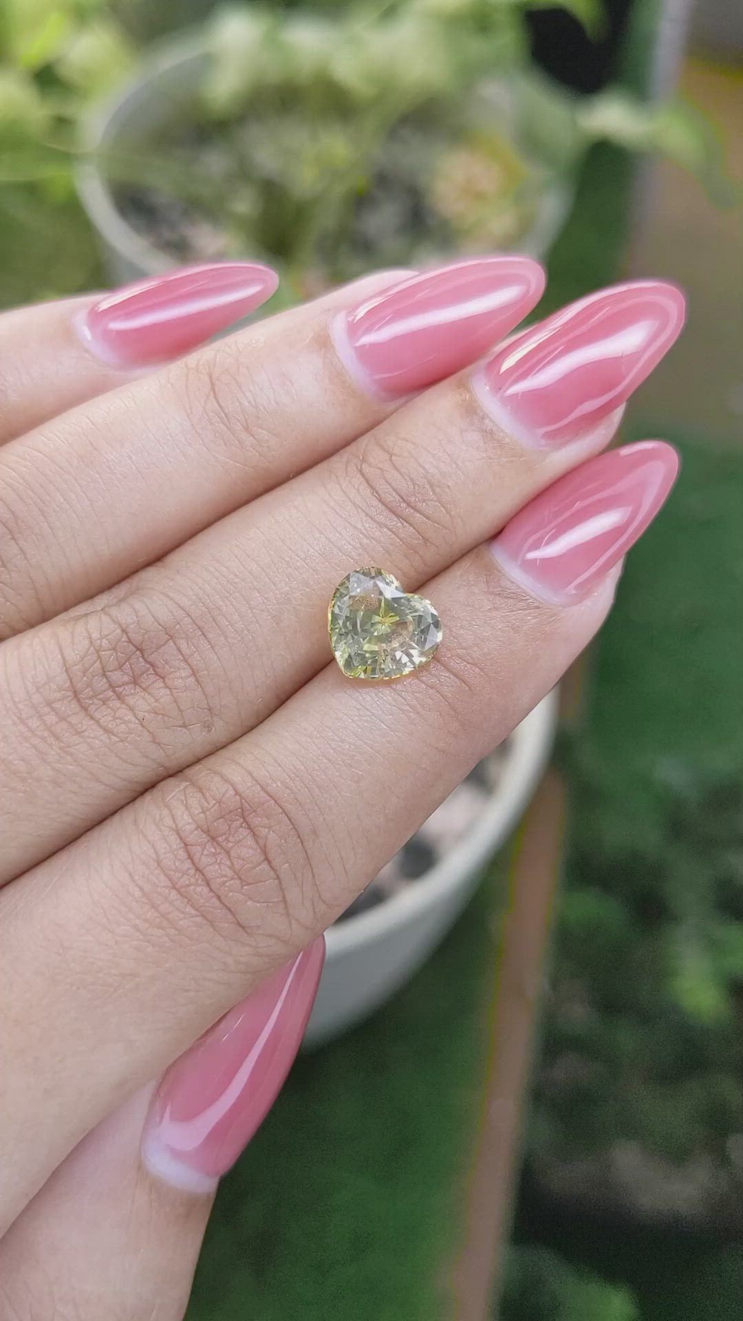 3.64 Ct. Yellow Sapphire from Ceylon (Sri Lanka) Size Video