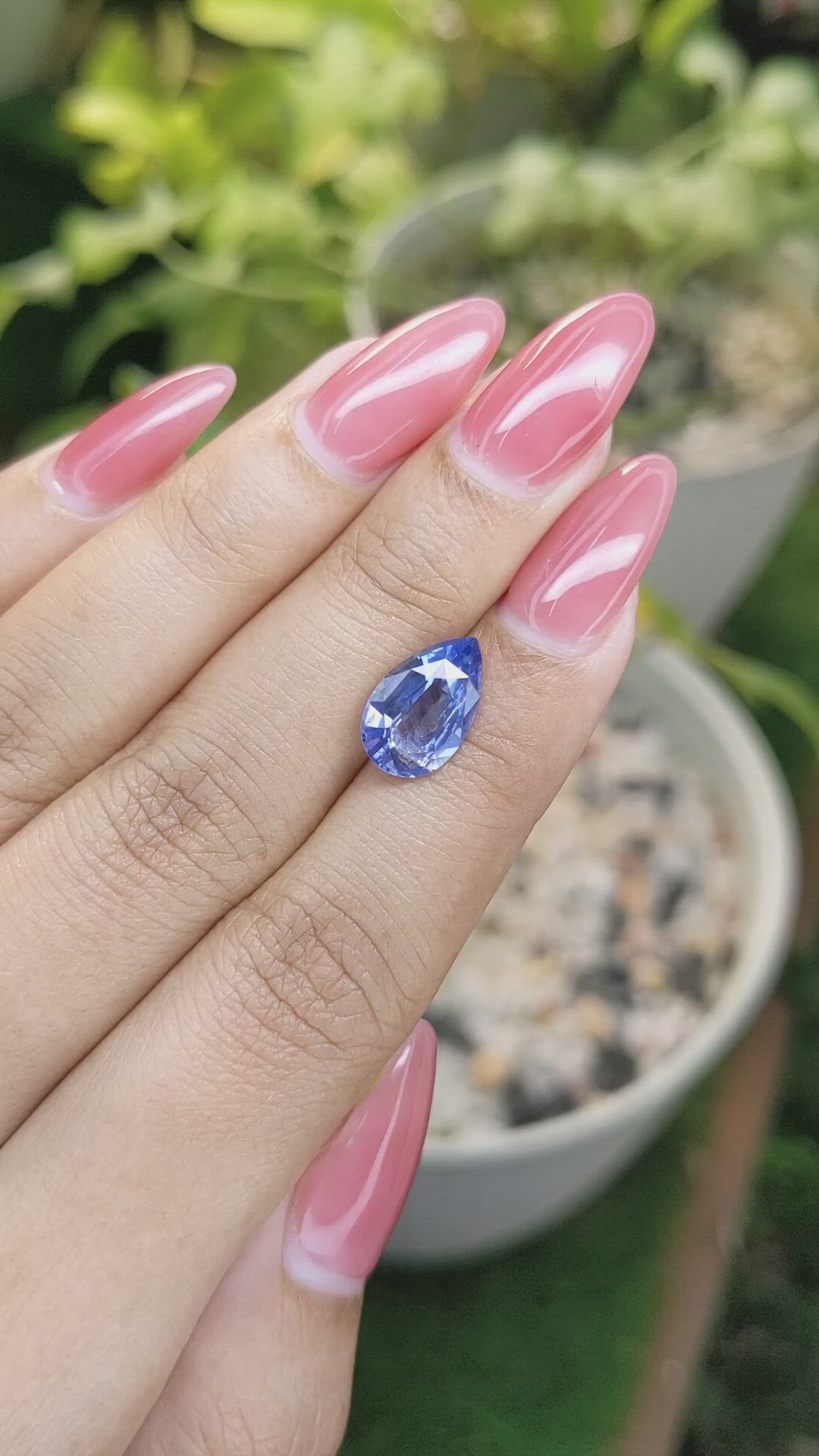 3.72 Ct. Blue Sapphire from Ceylon (Sri Lanka) Size Video