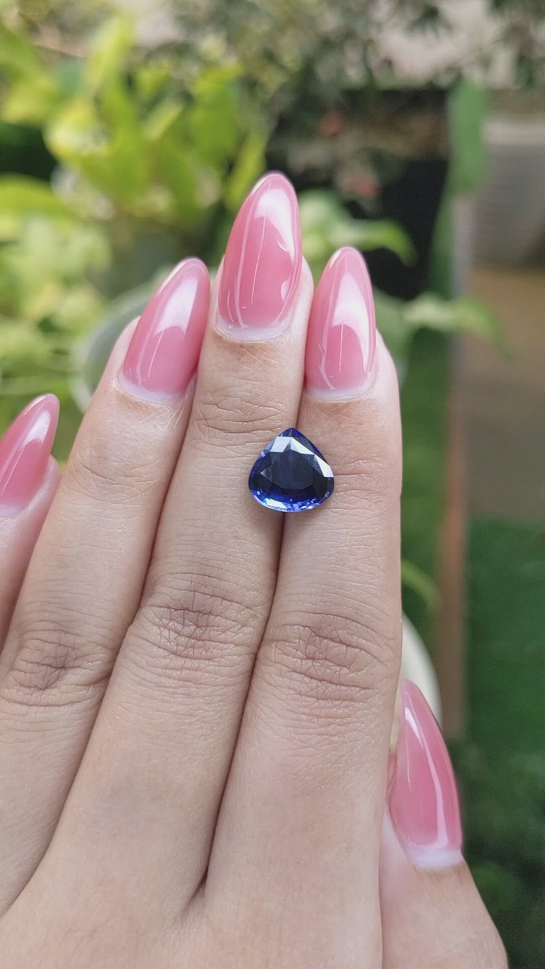 3.22 Ct. Blue Sapphire from Ceylon (Sri Lanka) Size Video