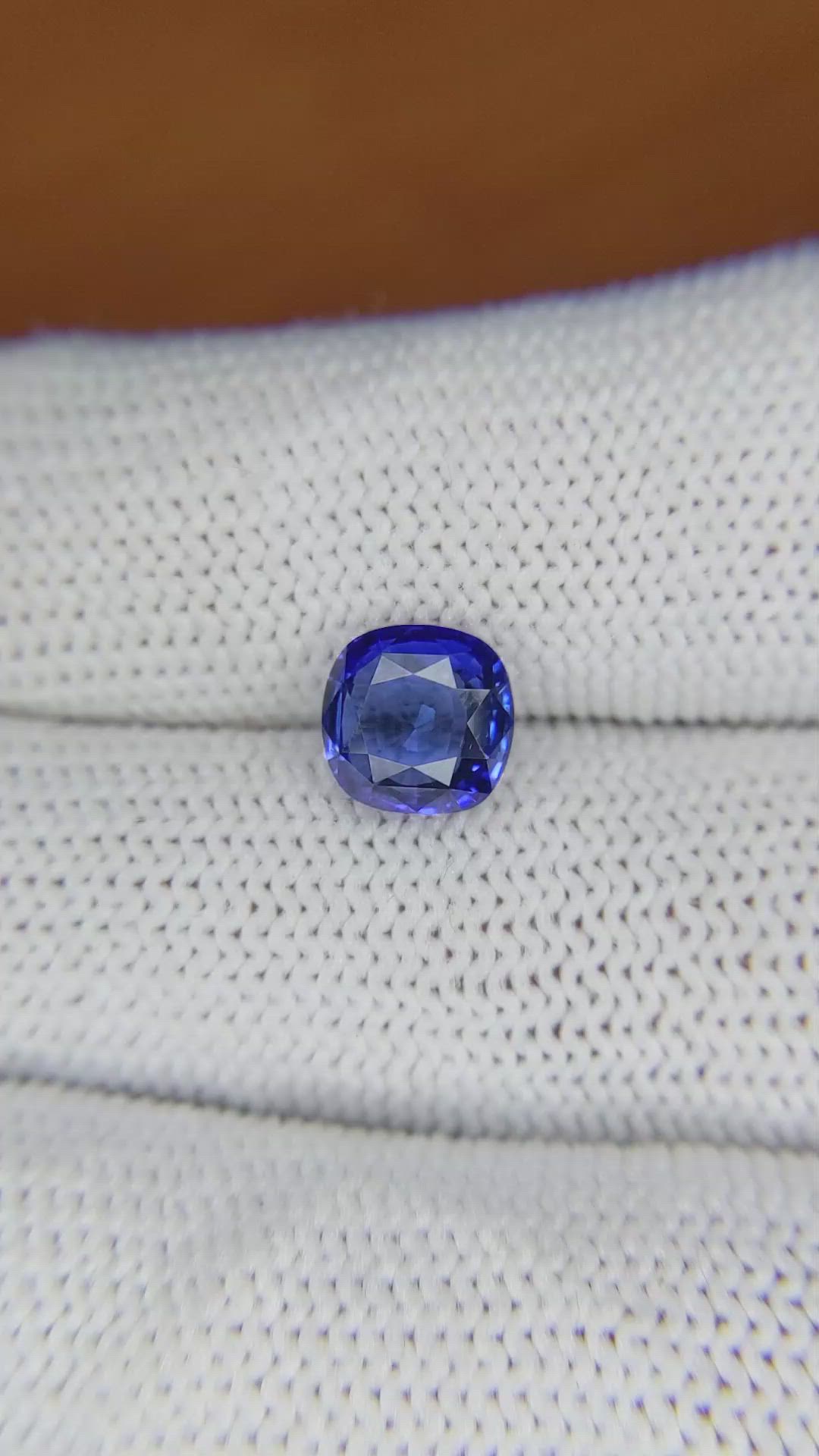 2.19 Ct. Blue Sapphire from Ceylon (Sri Lanka) Size Video