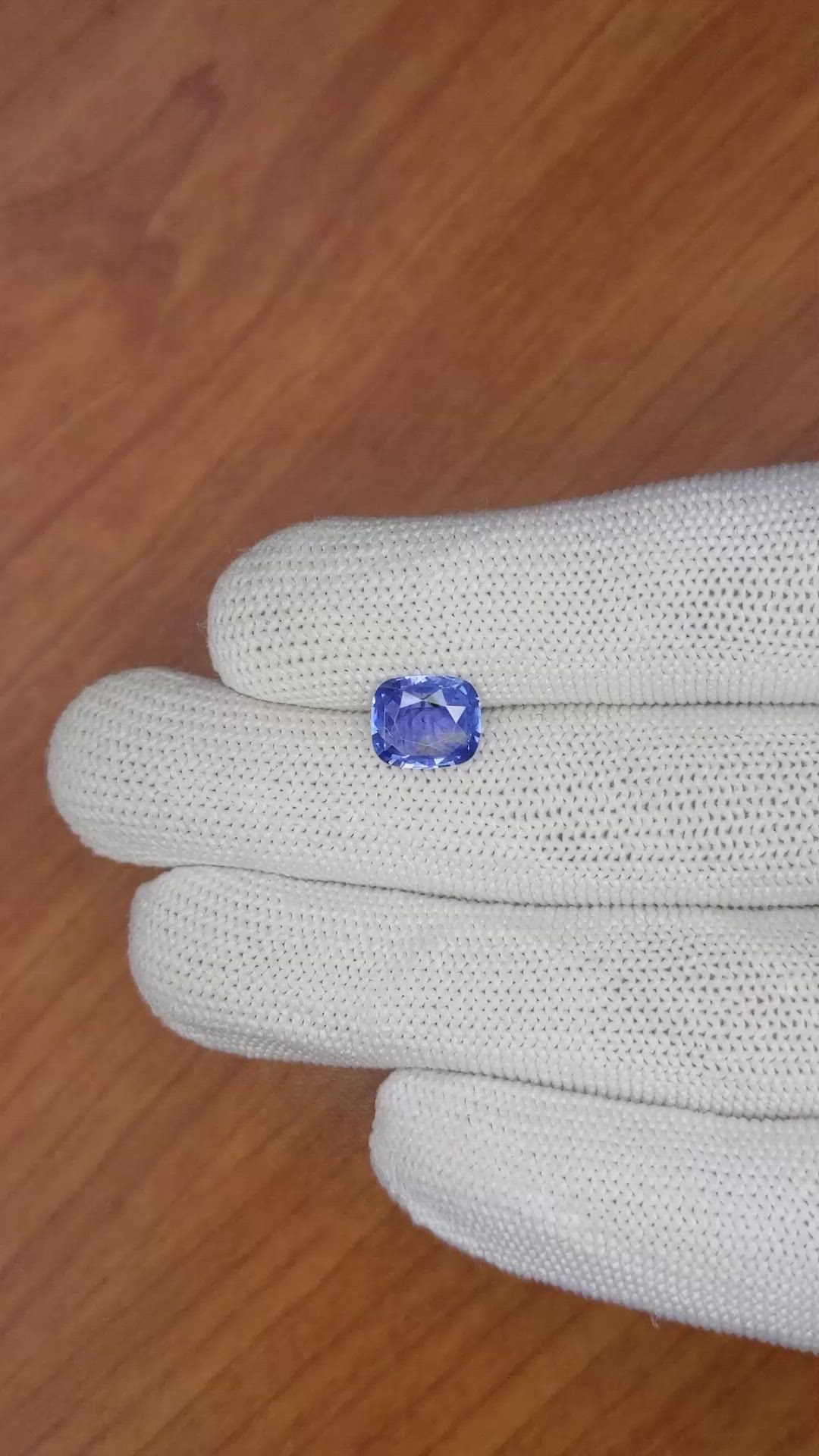 2.34 Ct. Blue Sapphire from Ceylon (Sri Lanka) Size Video