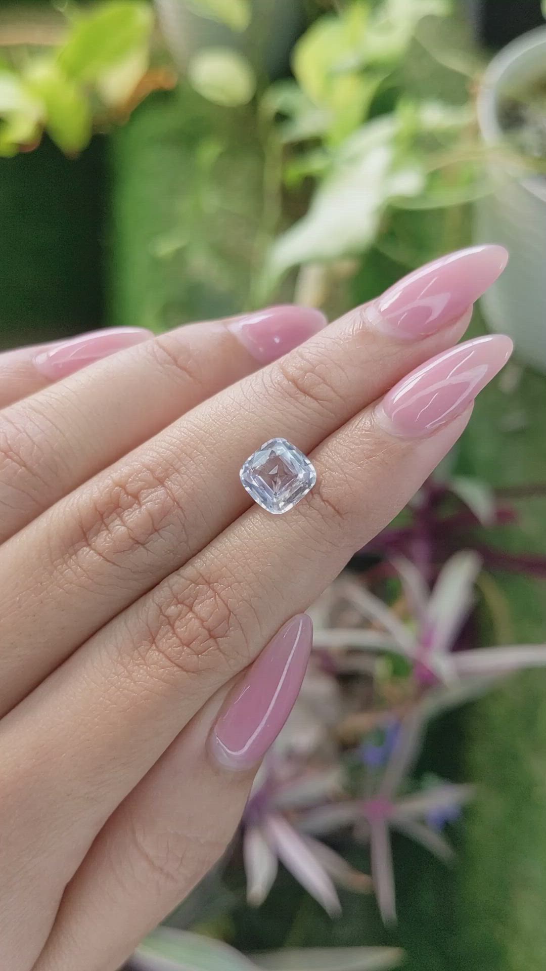 2.58 Ct. White Sapphire from Ceylon (Sri Lanka) Size Video