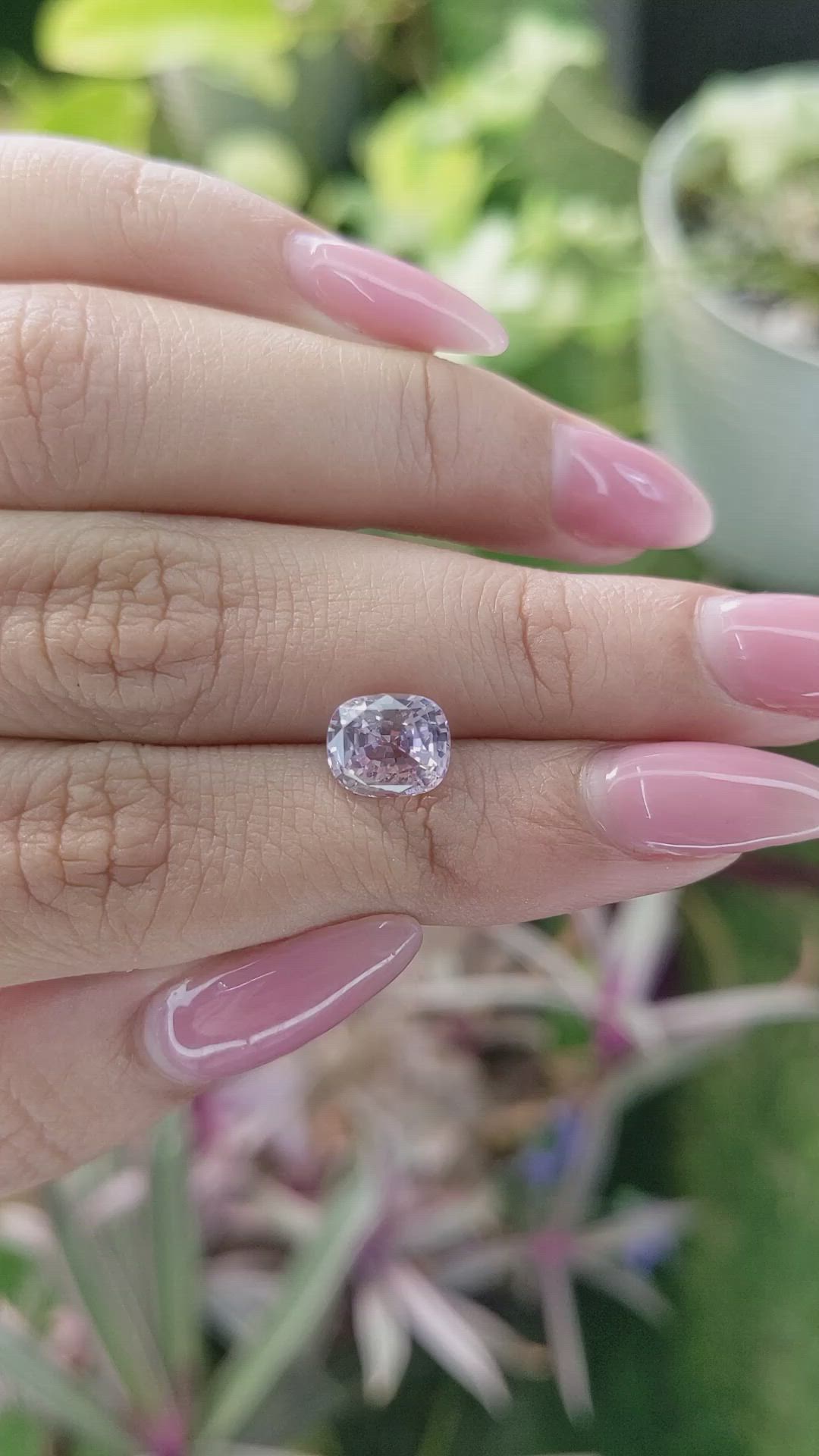 2.69 Ct. Purplish Pink Sapphire from Ceylon (Sri Lanka) Size Video