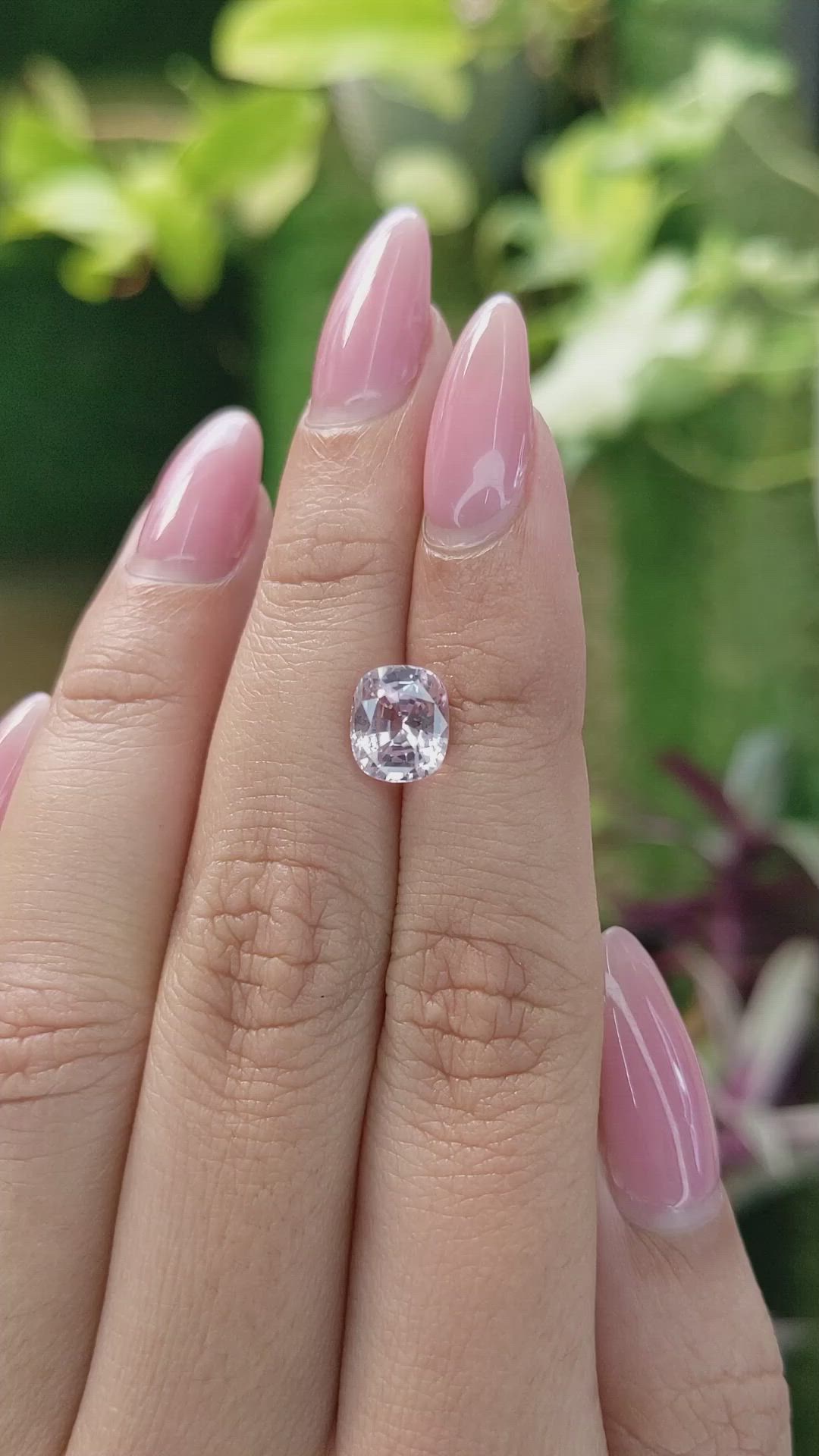 2.69 Ct. Purplish Pink Sapphire from Ceylon (Sri Lanka) Size Video