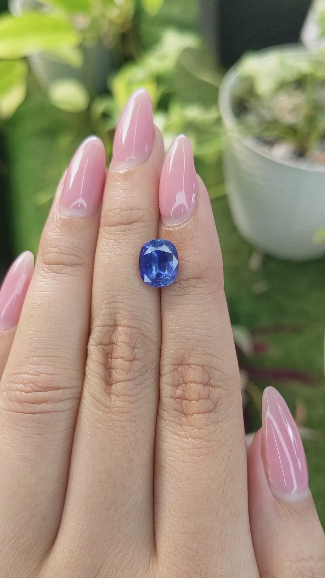3.19 Ct. Blue Sapphire from Ceylon (Sri Lanka) Size Video