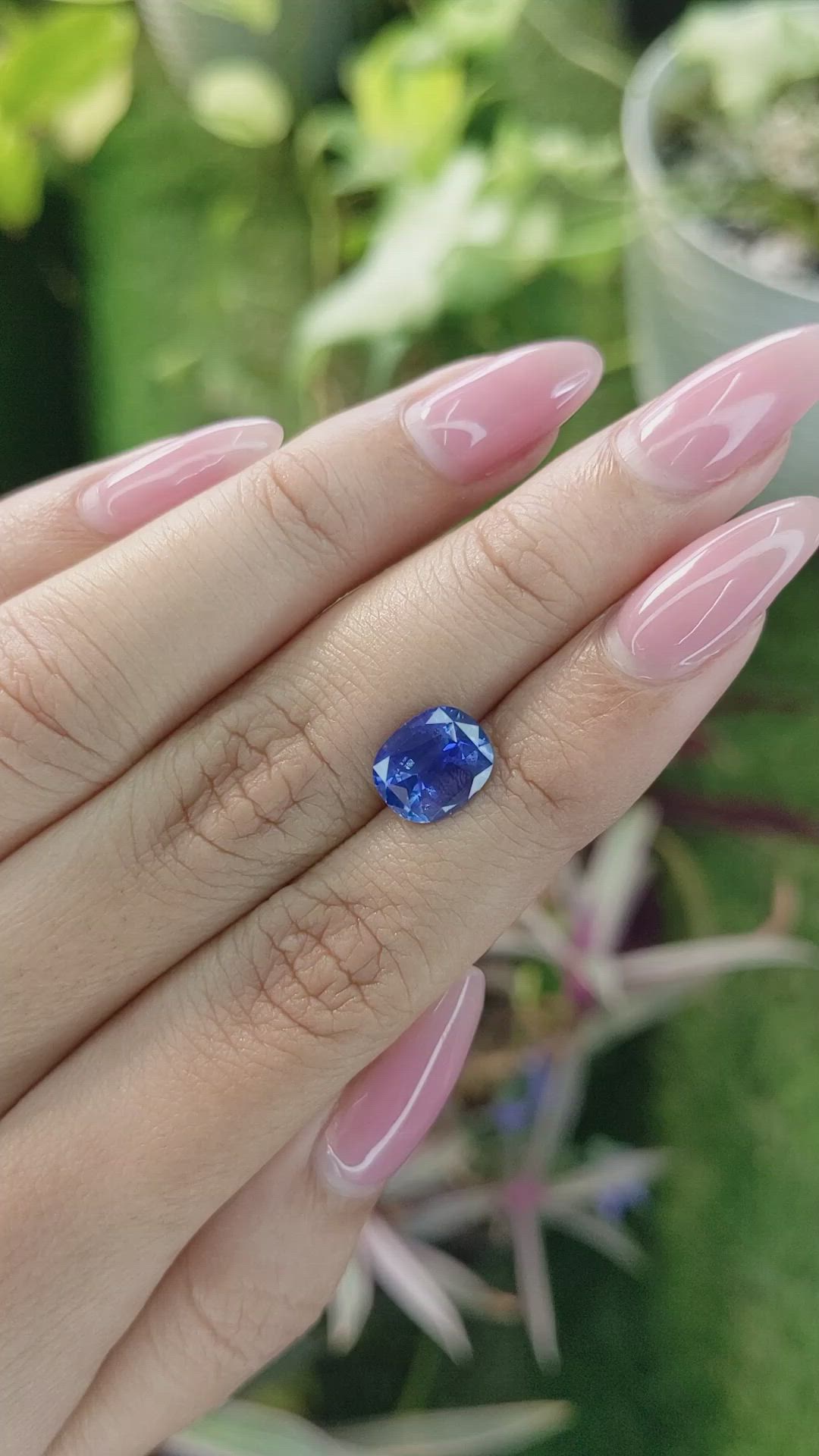 3.19 Ct. Blue Sapphire from Ceylon (Sri Lanka) Size Video