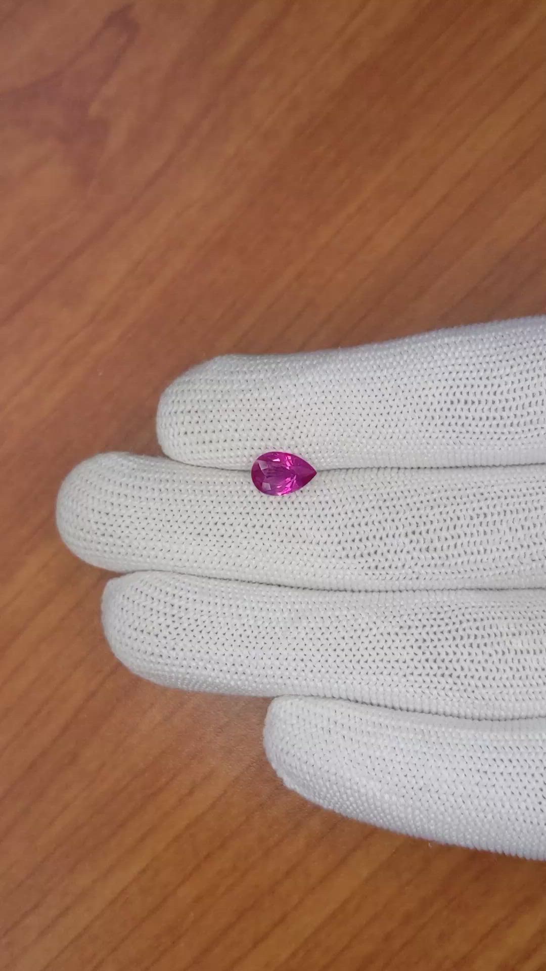 1.40 Ct. Purplish Pink Sapphire from Ceylon (Sri Lanka) Size Video