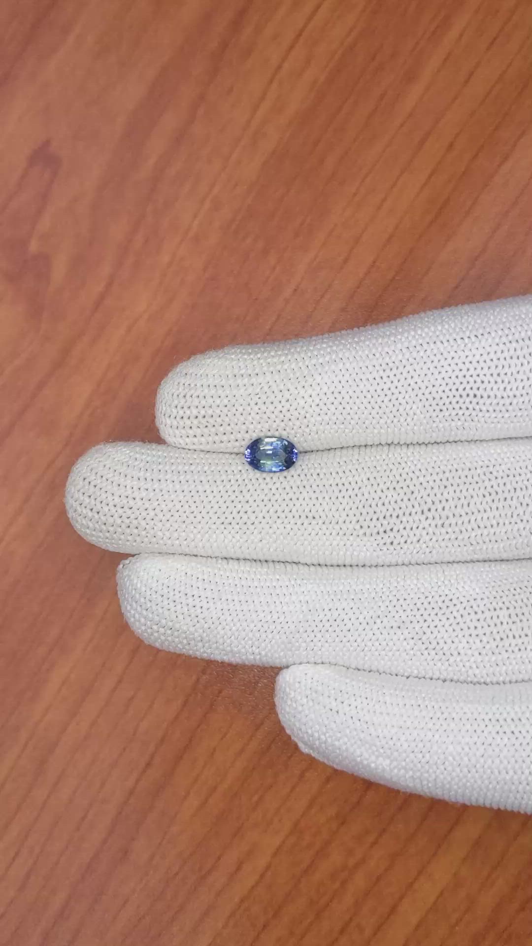 1.04 Ct. Bi Color Sapphire from Ceylon (Sri Lanka) Size Video