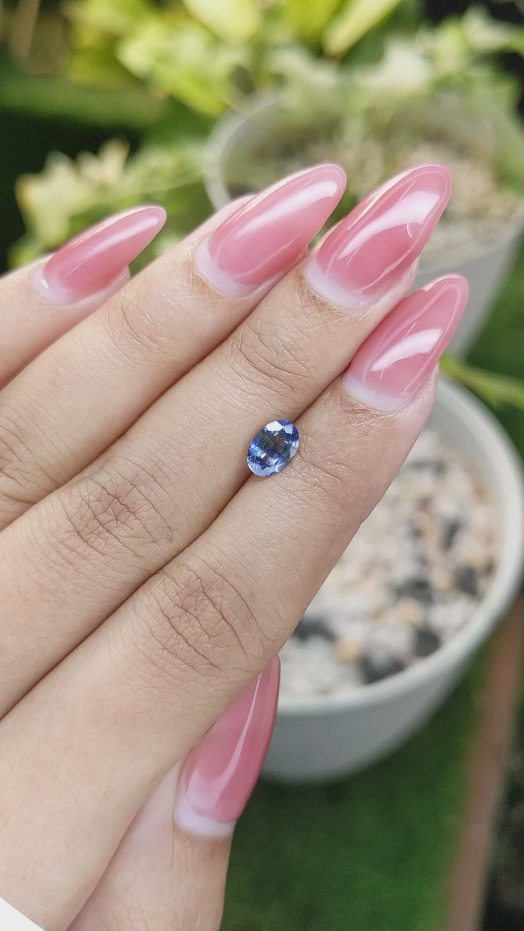 1.04 Ct. Bi Color Sapphire from Ceylon (Sri Lanka) Size Video