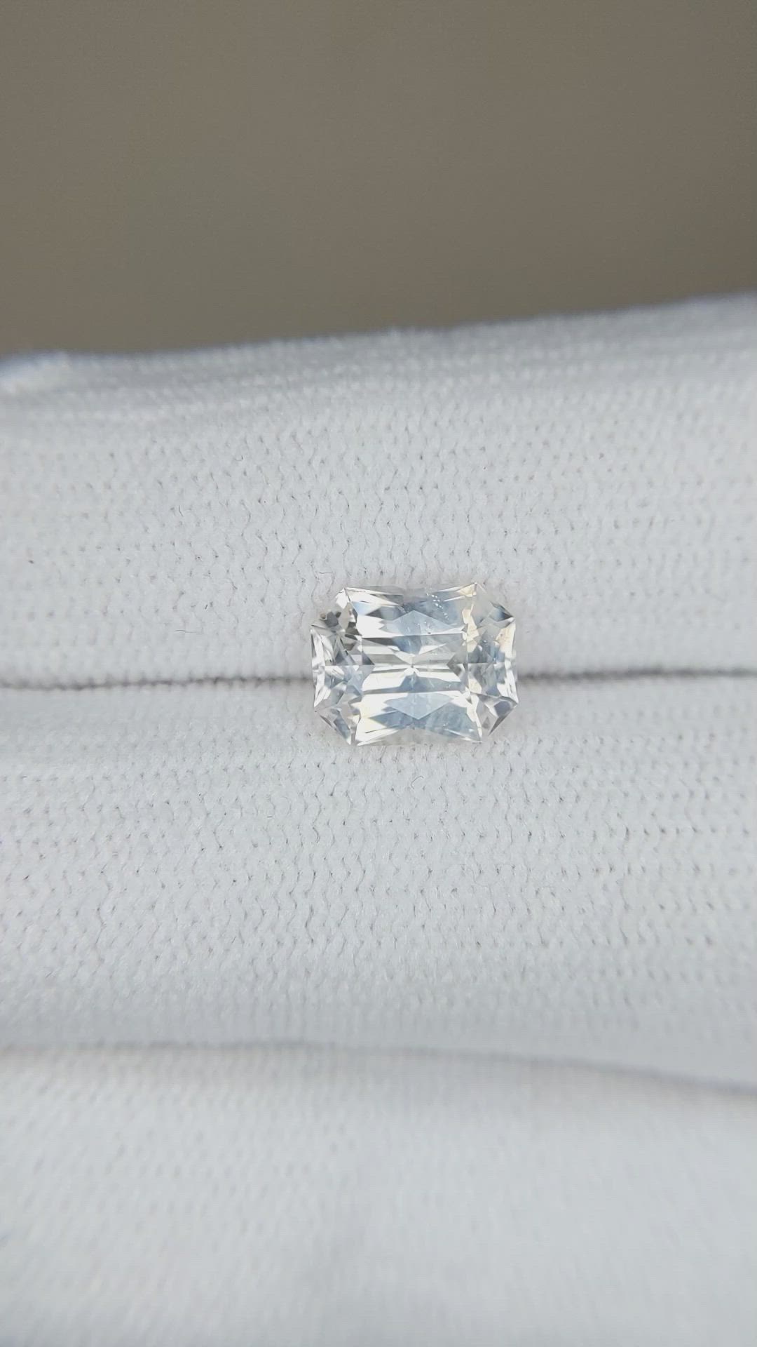 1.72 Ct. Yellow Sapphire from Ceylon (Sri Lanka) Size Video