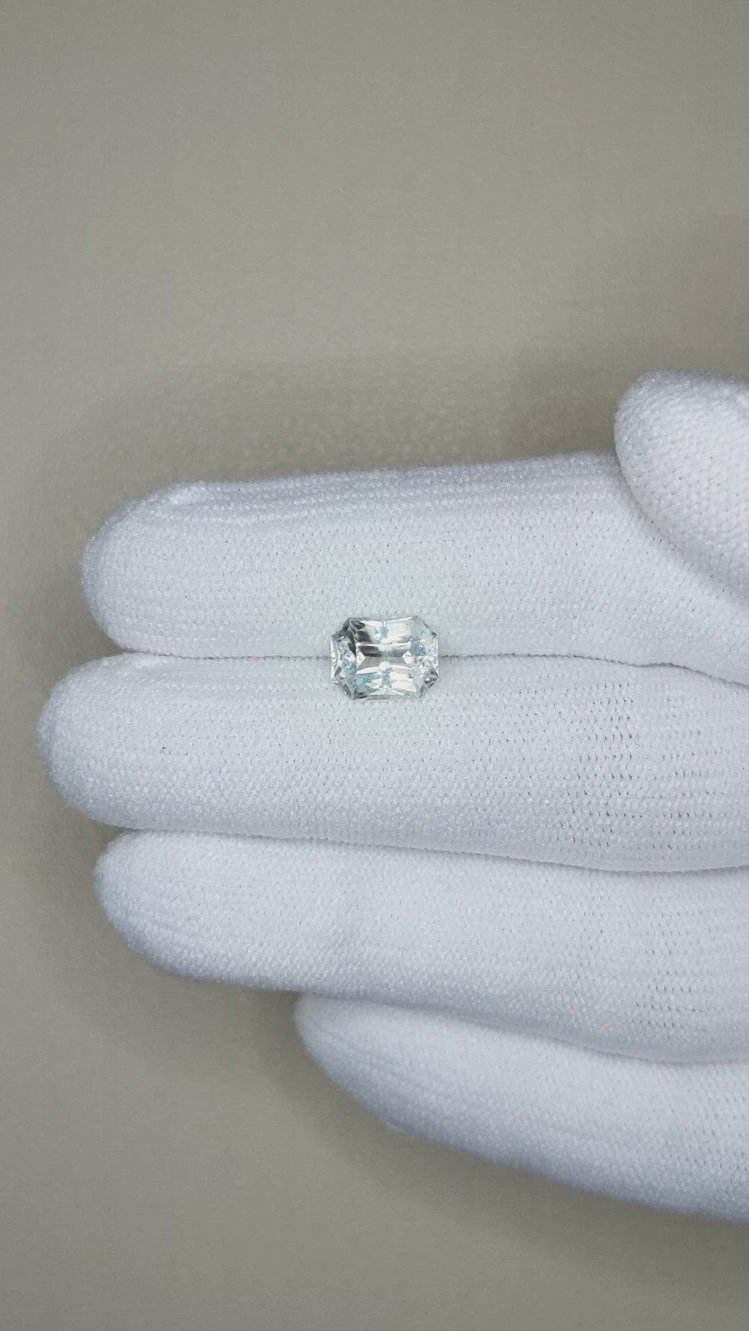 1.72 Ct. Yellow Sapphire from Ceylon (Sri Lanka) Size Video