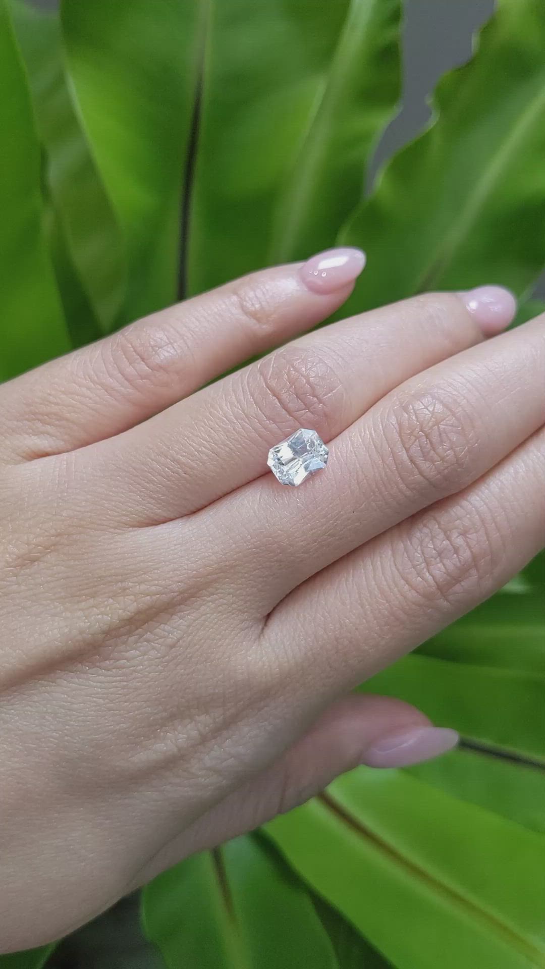 1.72 Ct. Yellow Sapphire from Ceylon (Sri Lanka) Size Video