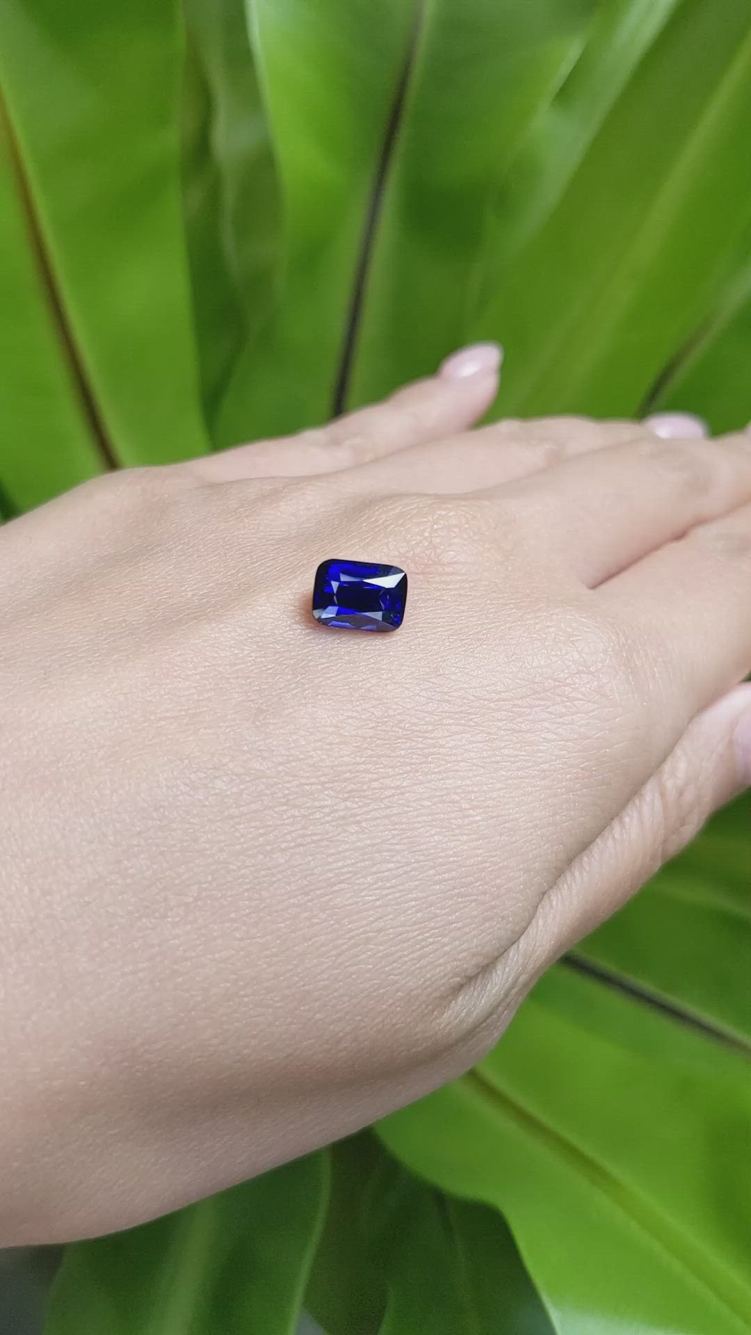 3.51 Ct. Blue Sapphire from Ceylon (Sri Lanka) Size Video