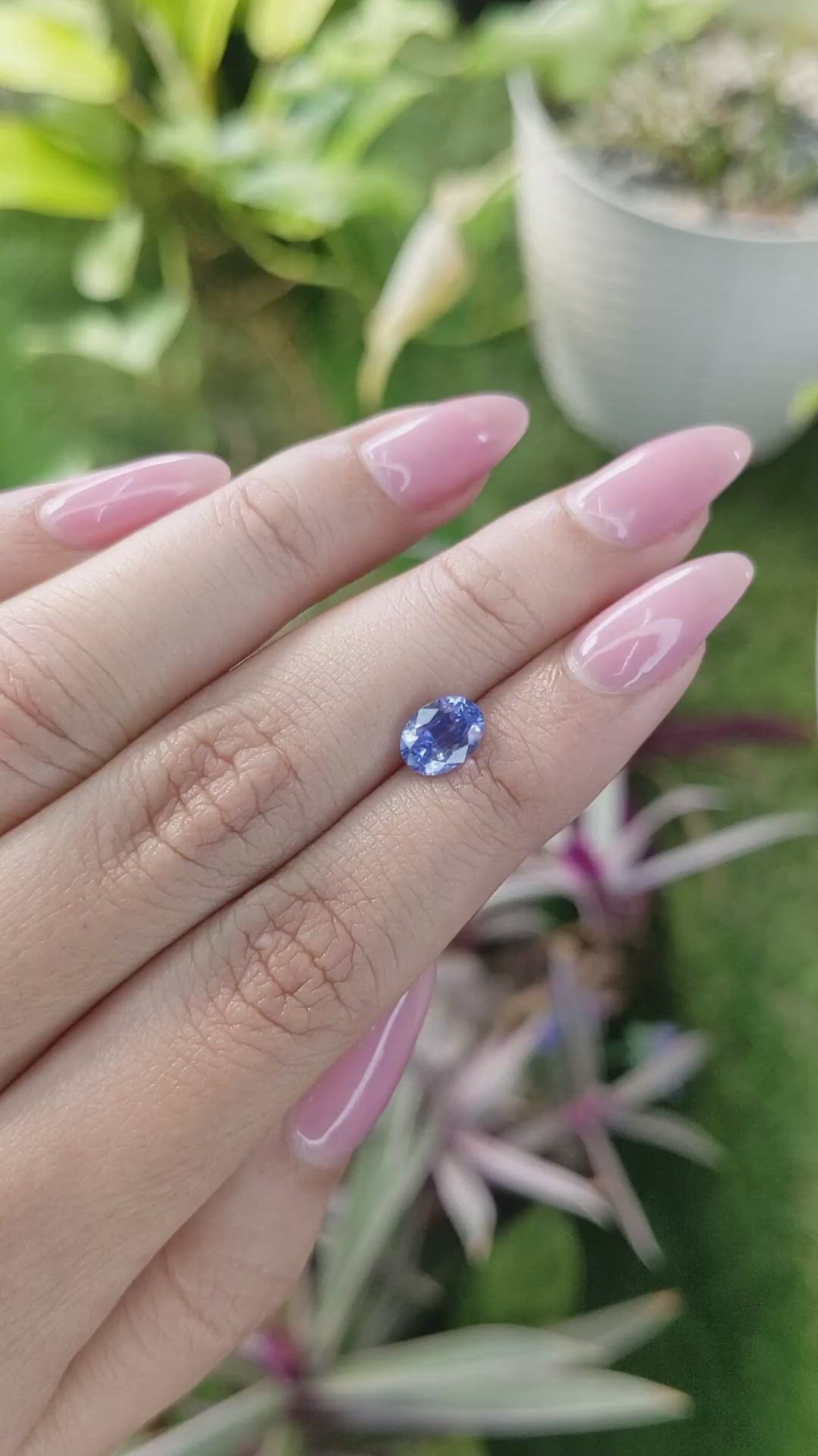 1.75 Ct. Blue Sapphire from Ceylon (Sri Lanka) Size Video