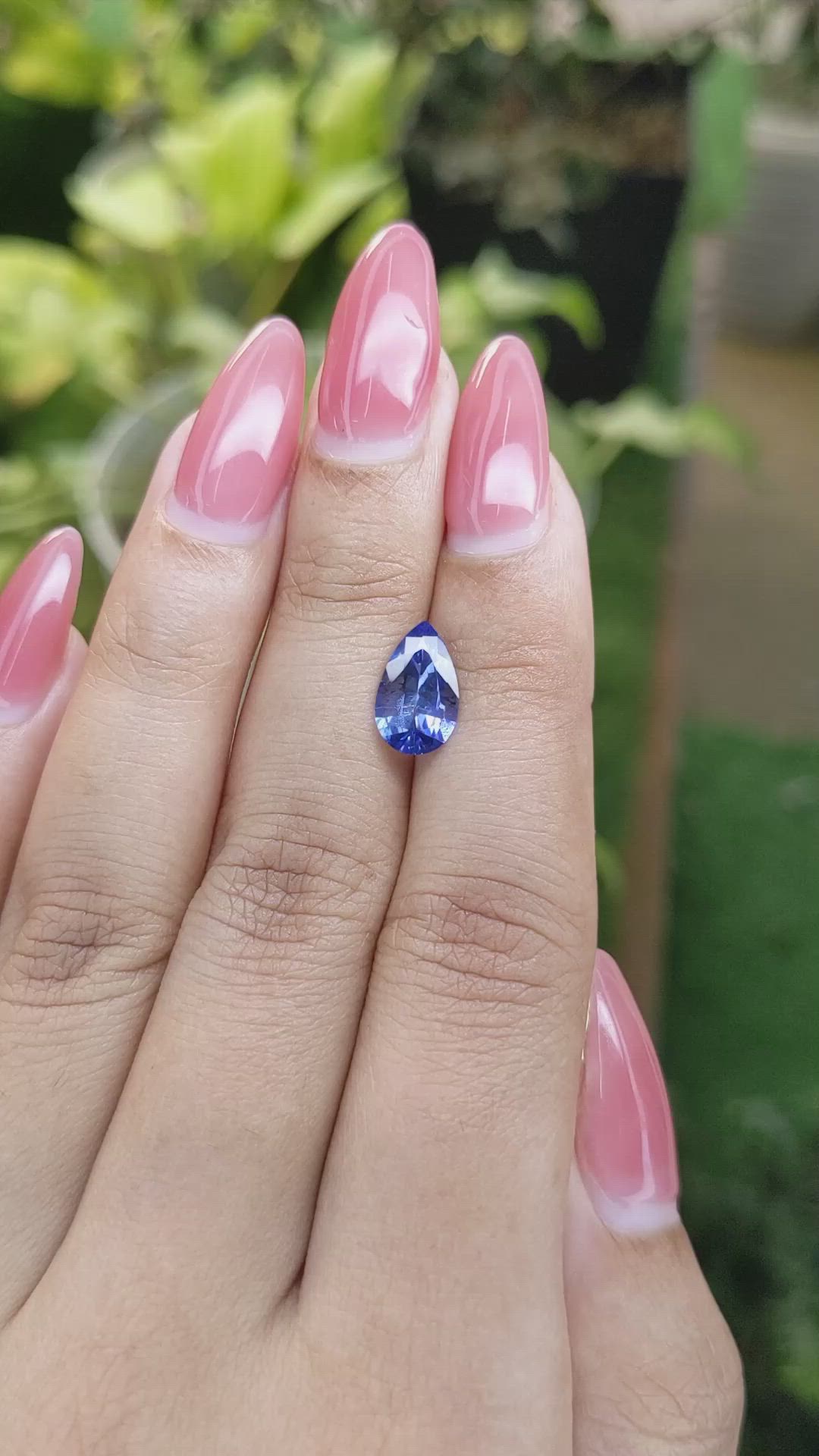 1.75 Ct. Blue Sapphire from Ceylon (Sri Lanka) Size Video