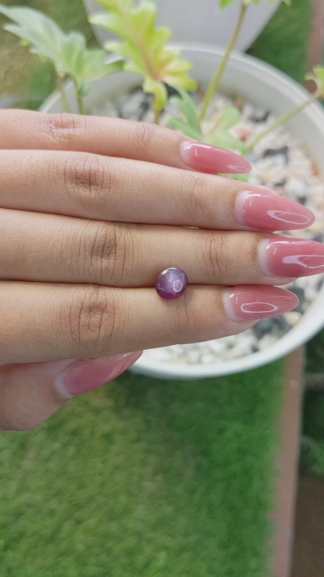 2.64 Ct. Pinkish Purple Star Sapphire from Ceylon (Sri Lanka) Size Video