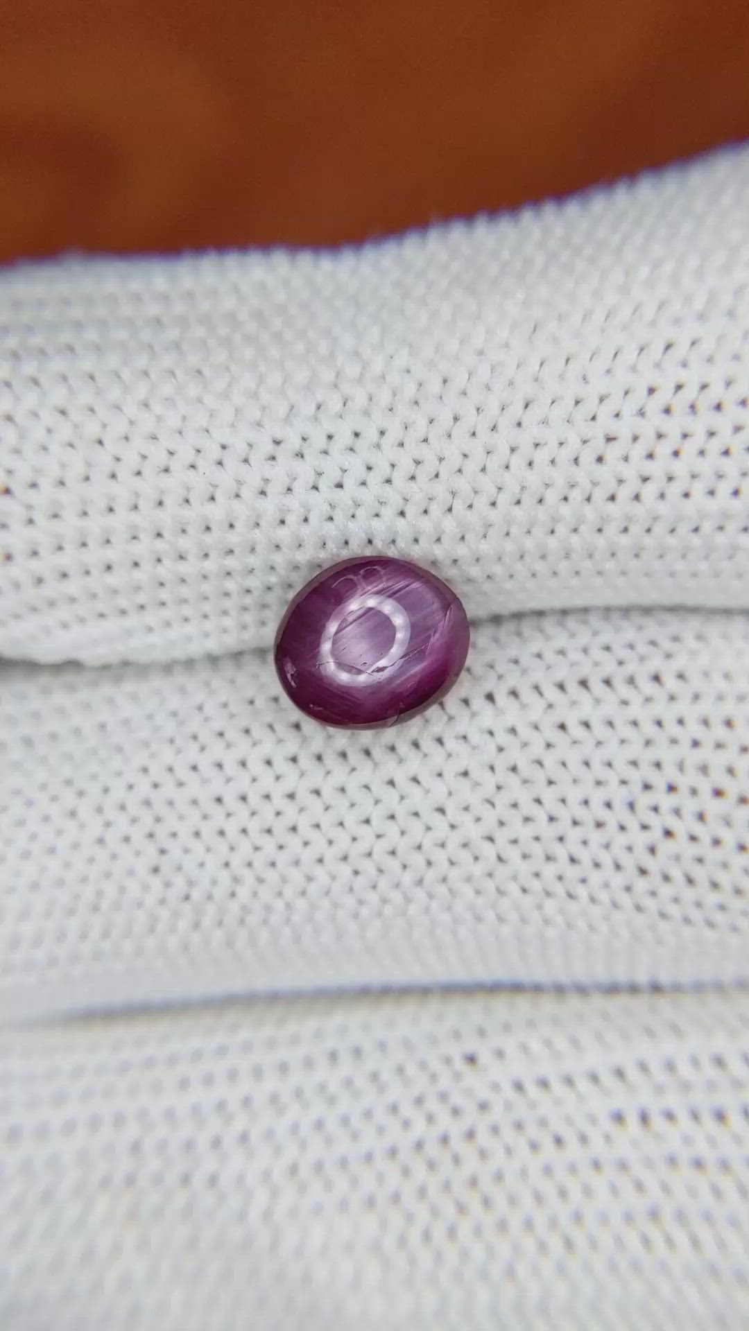 2.64 Ct. Pinkish Purple Star Sapphire from Ceylon (Sri Lanka) Size Video