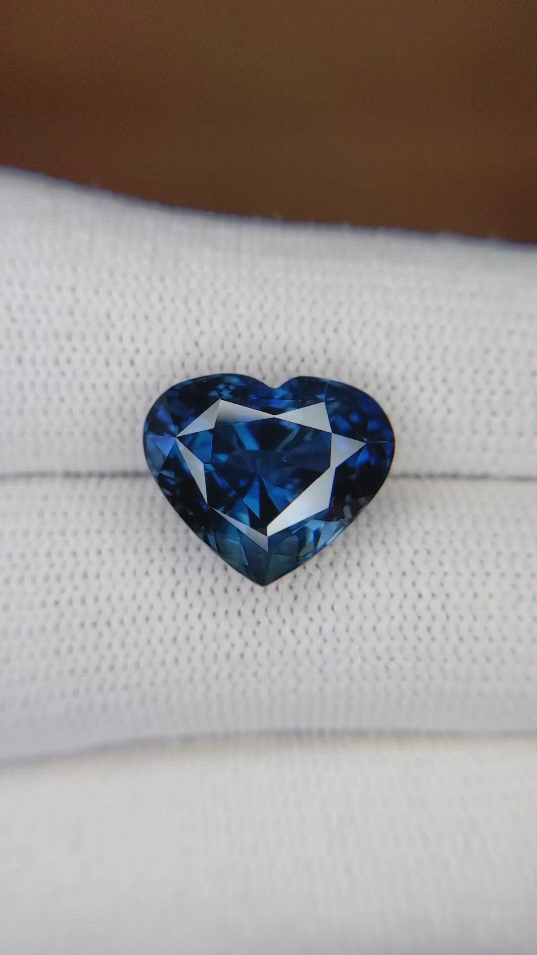 10.48 Ct. Greenish Blue Sapphire from Thailand Size Video