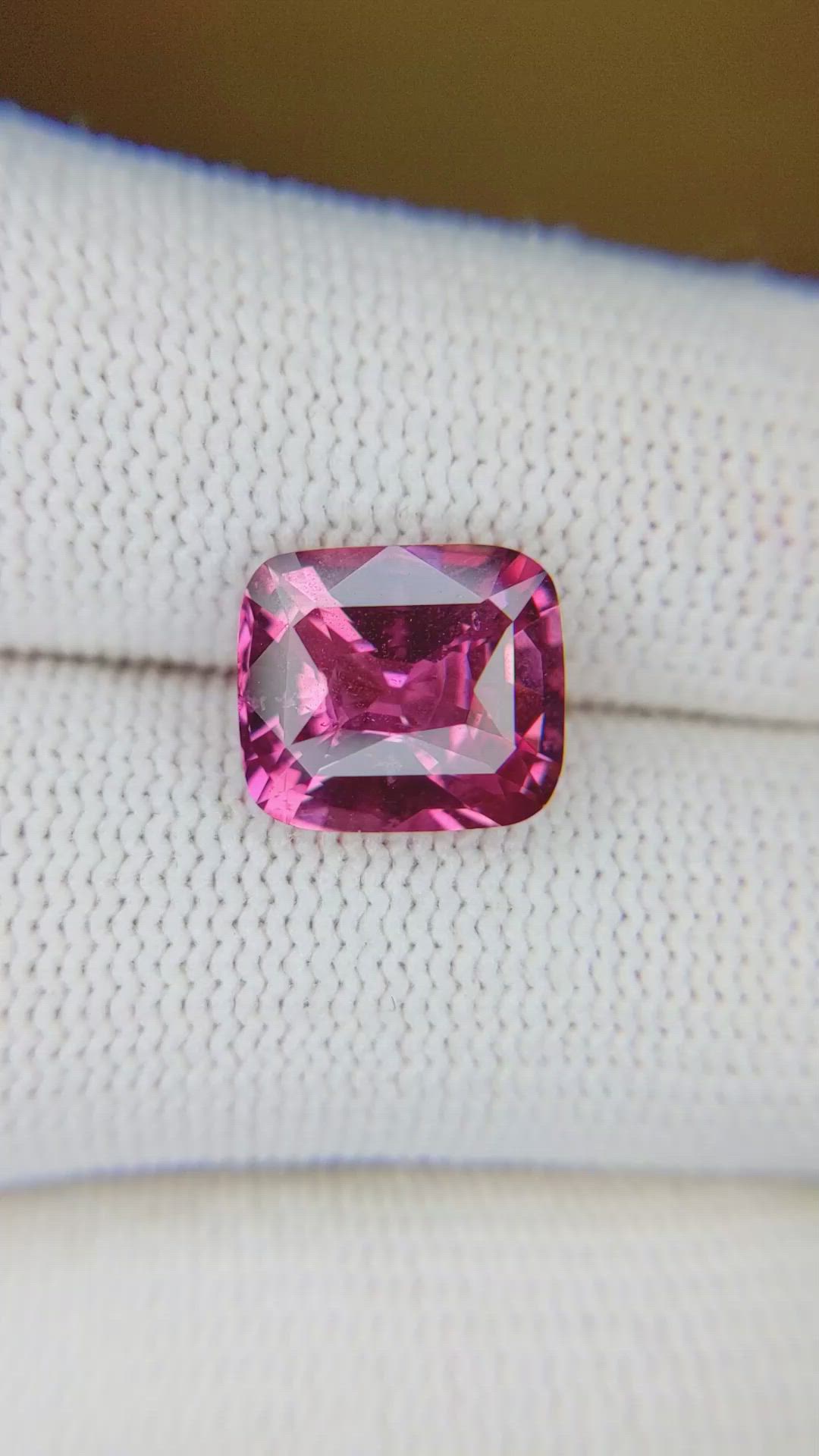 4.56 Ct. Padparadscha Sapphire from Madagascar Size Video