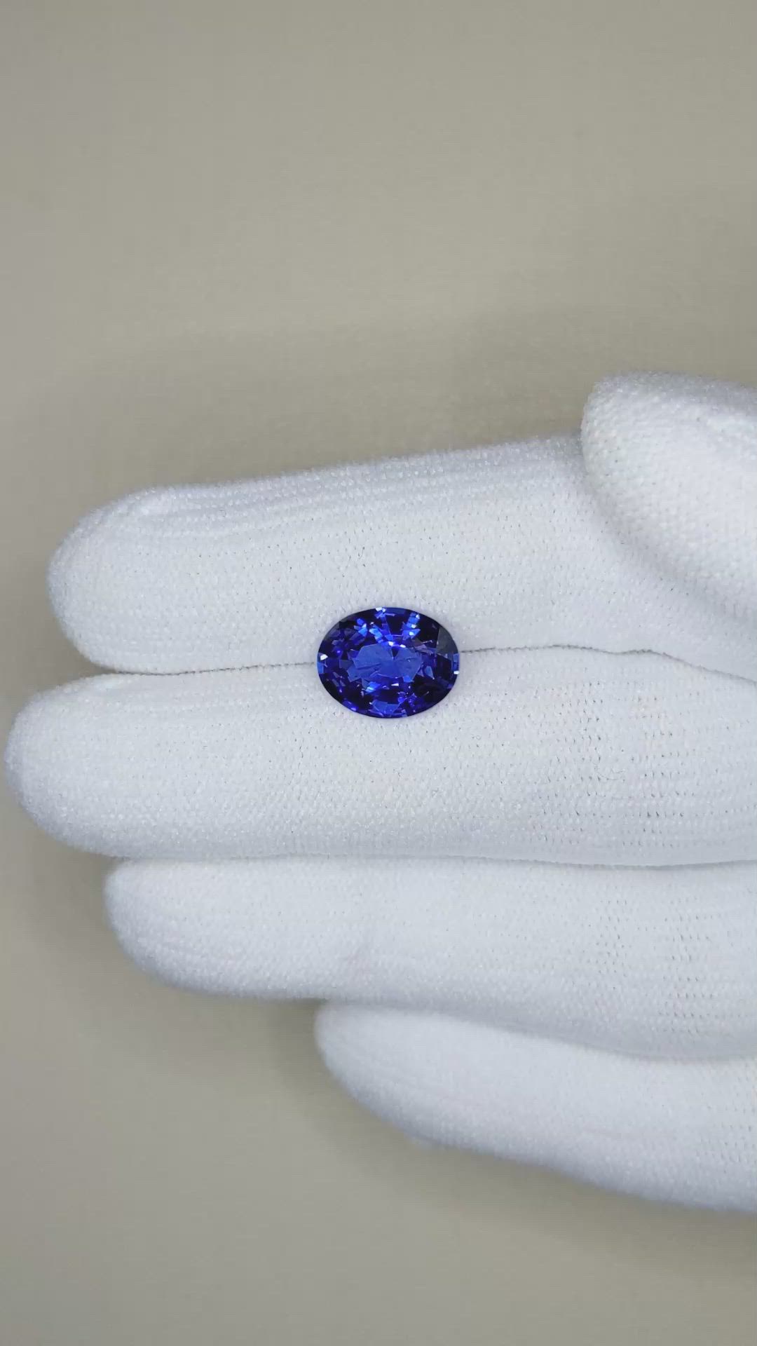 3.22 Ct. Blue Sapphire from Ceylon (Sri Lanka) Size Video