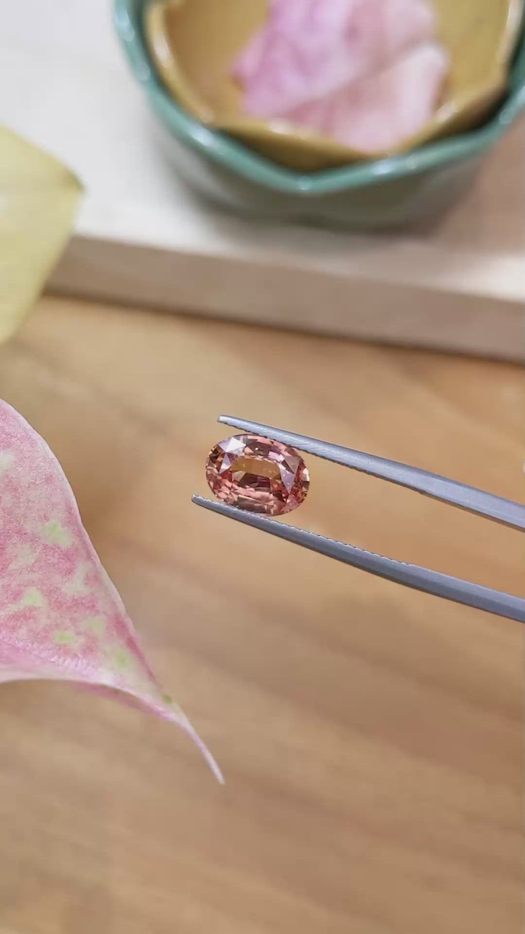 2.69 Ct. Padparadscha Sapphire from Ceylon (Sri Lanka) Size Video
