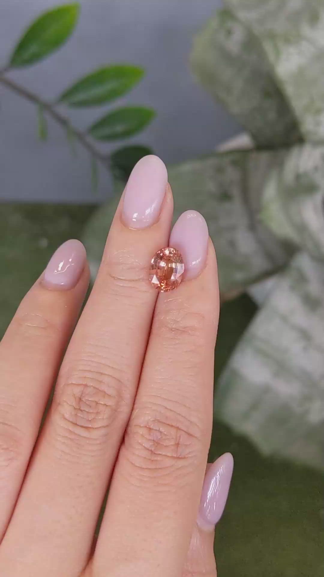 2.69 Ct. Padparadscha Sapphire from Ceylon (Sri Lanka) Size Video