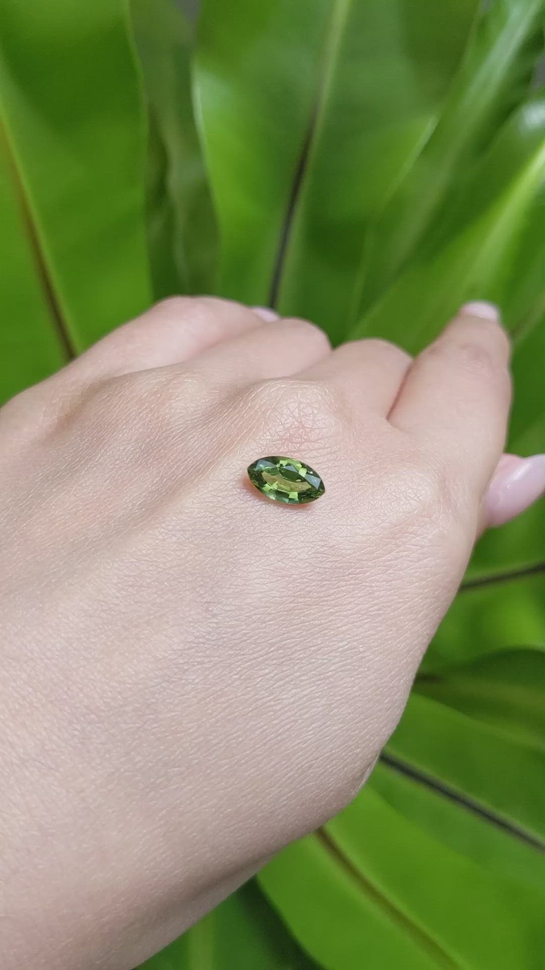1.69 Ct. Green Sapphire from Ceylon (Sri Lanka) Size Video