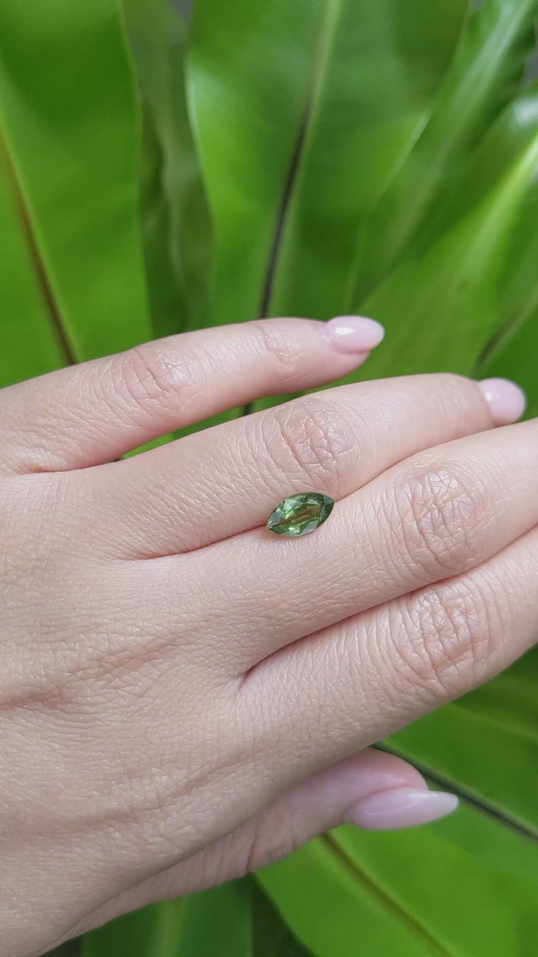 1.43 Ct. Green Sapphire from Ceylon (Sri Lanka) Size Video