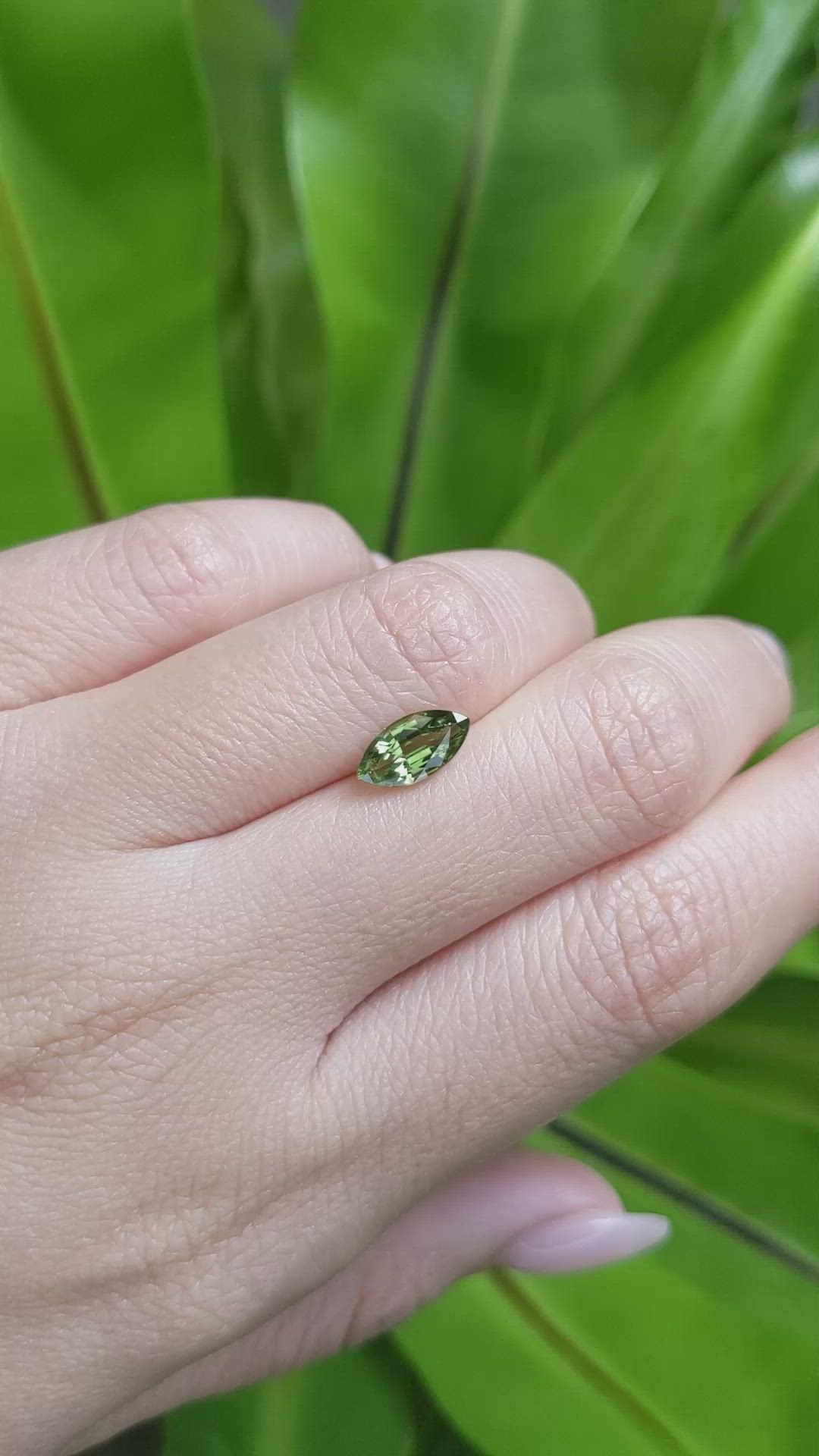 1.42 Ct. Green Sapphire from Ceylon (Sri Lanka) Size Video
