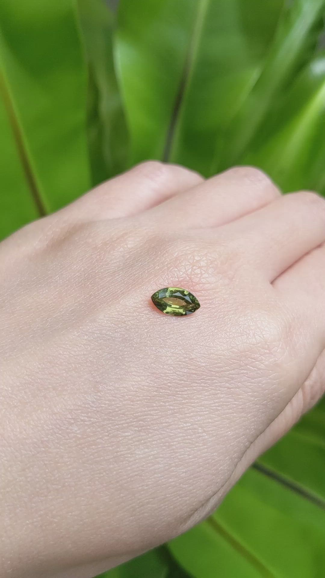 1.14 Ct. Green Sapphire from Ceylon (Sri Lanka) Size Video