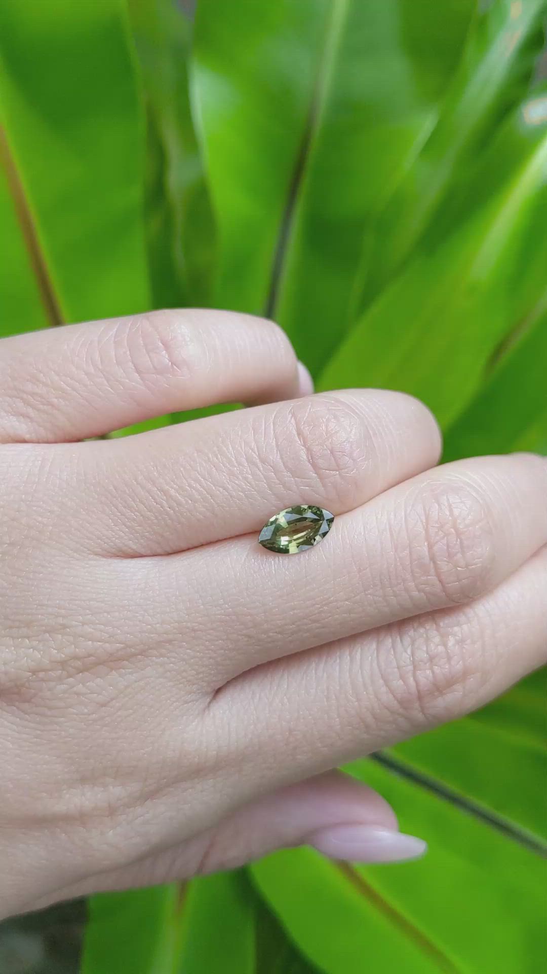 1.14 Ct. Green Sapphire from Ceylon (Sri Lanka) Size Video