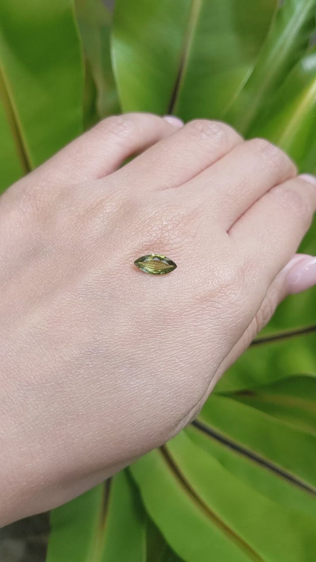 0.88 Ct. Green Sapphire from Ceylon (Sri Lanka) Size Video