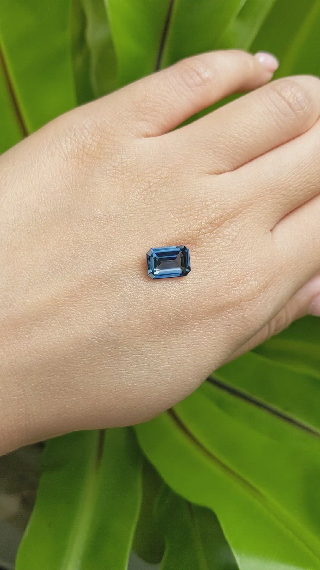 2.78 Ct. Blue Sapphire from Ceylon (Sri Lanka) Size Video